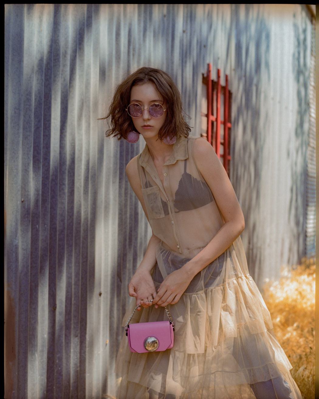 Este verano deslumbra con transparencias - Lolitas&L