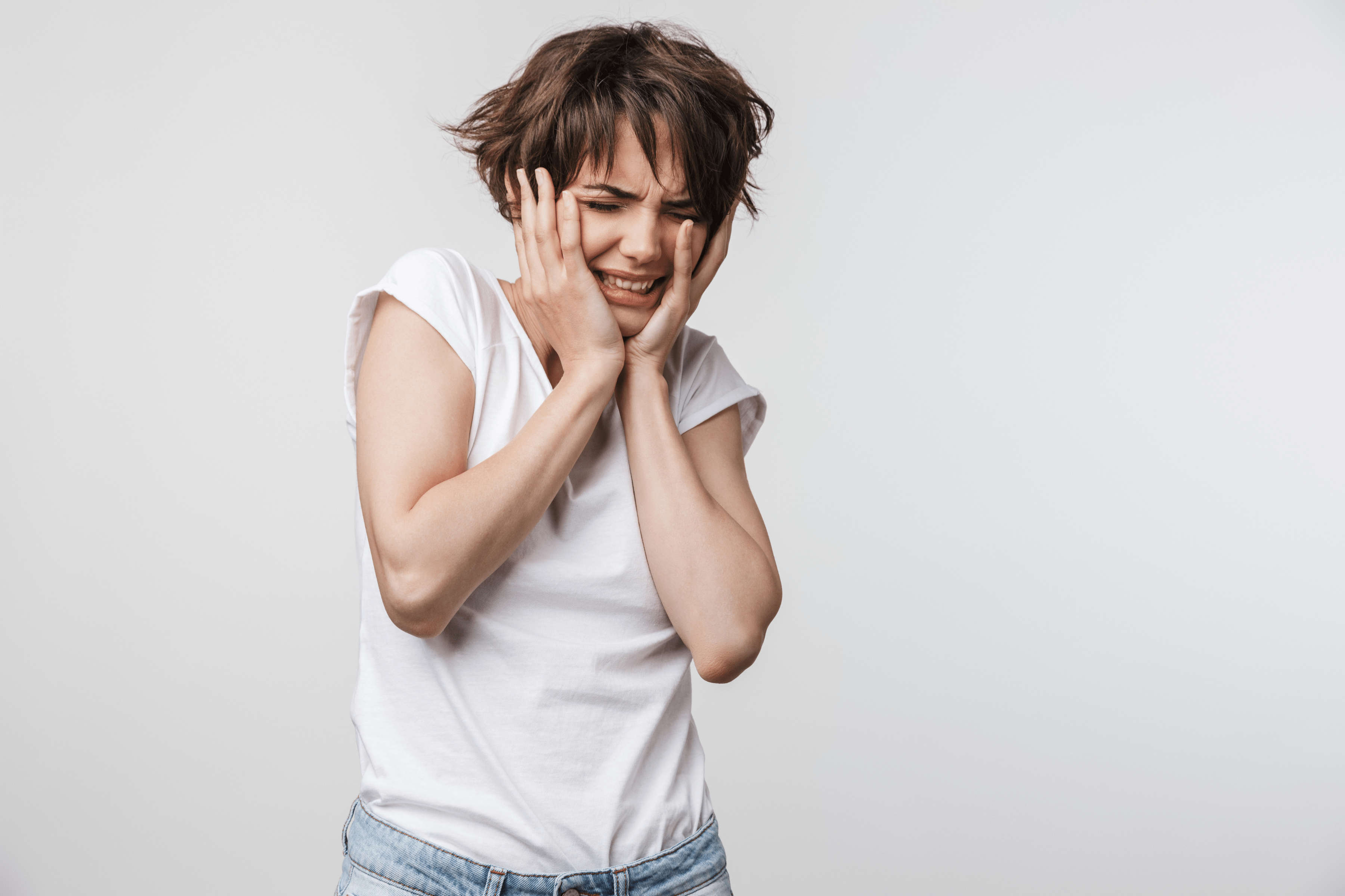 Camisetas Básicas para Mujer: El Arma Secreta en 2025 - Lolitas&L