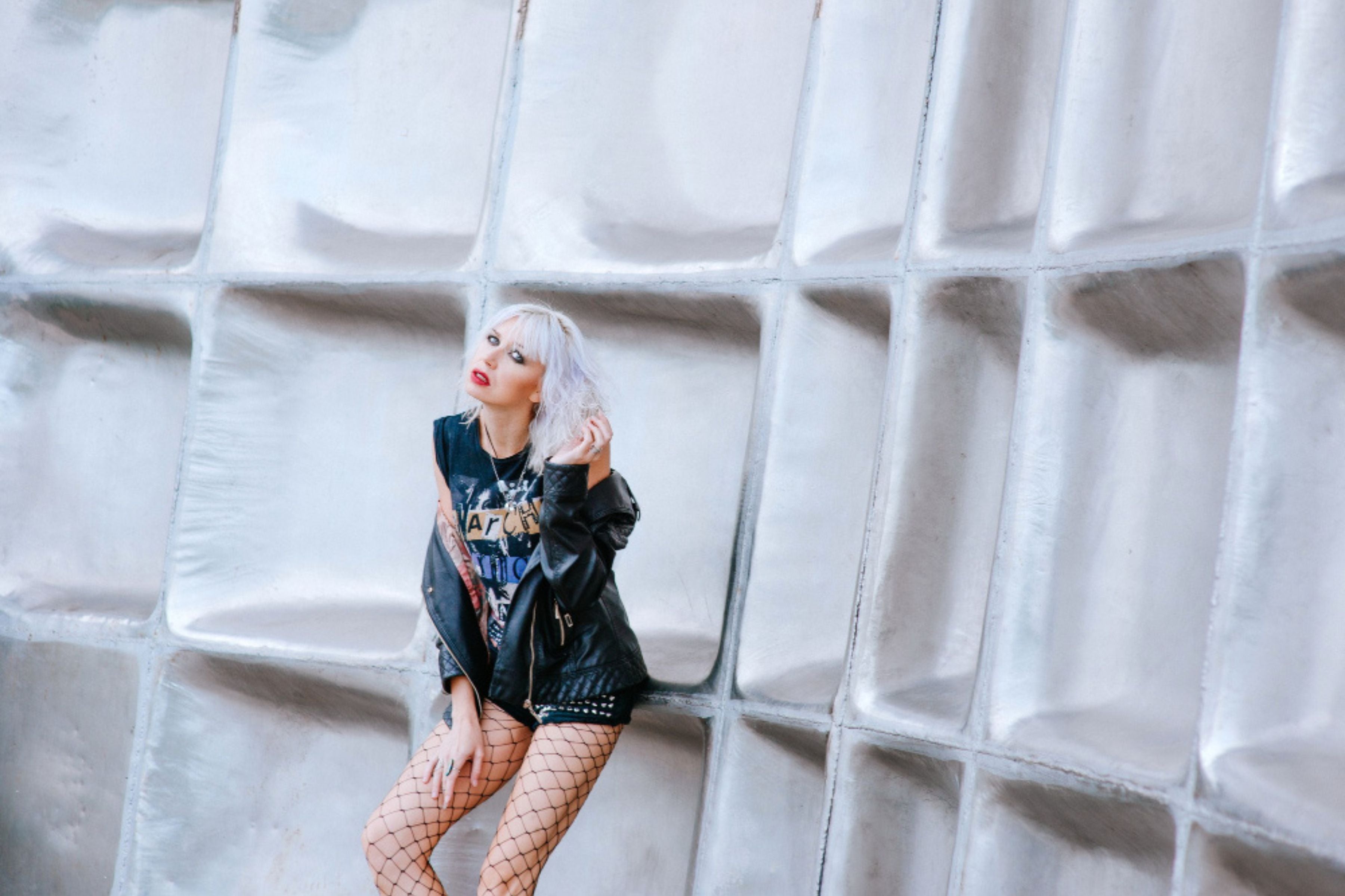 Cómo conseguir el mejor look rockero para mujer - Lolitas&L