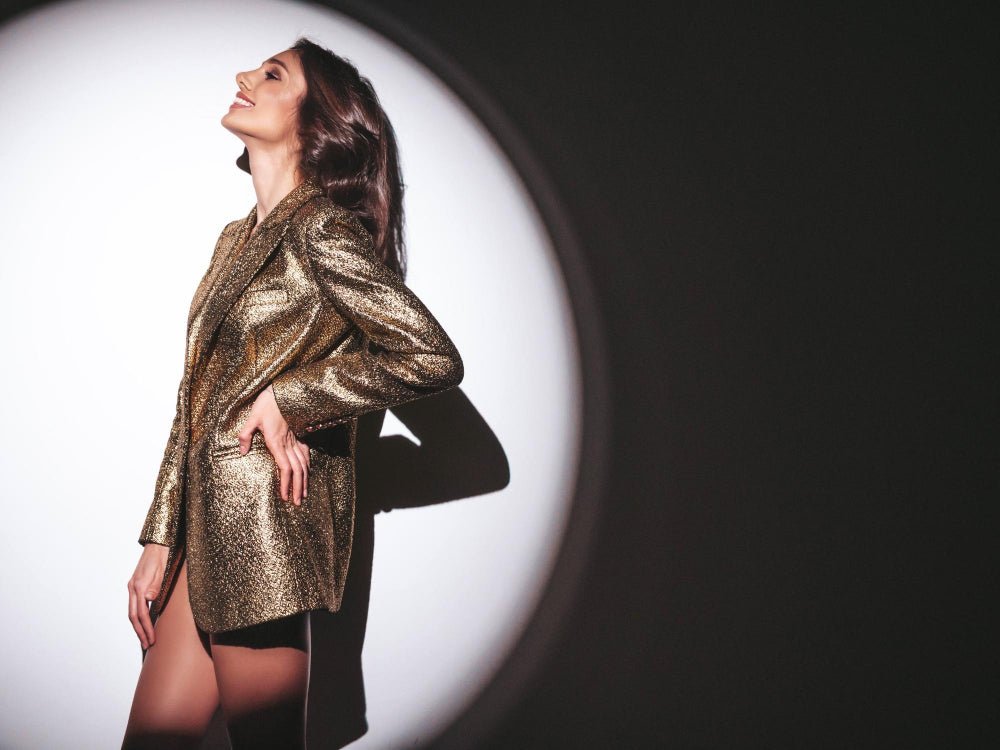 La tendencia metalizada arrasa esta temporada: ¿sabes cómo incorporarla en tus looks? - Lolitas&L