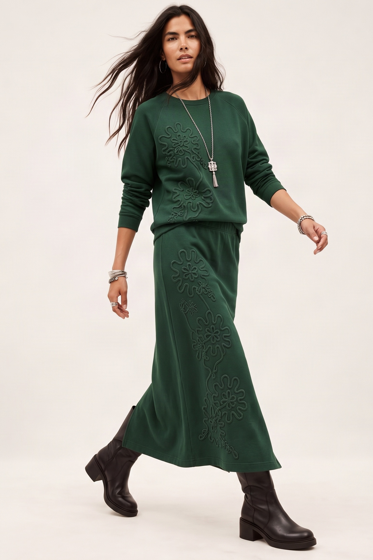 Felpa Verde Militar en Scuba Modal con Bordado en Cordón – Lolitas&L