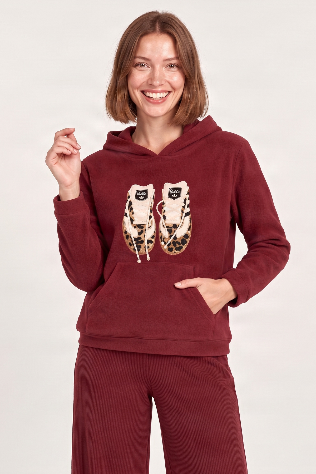 Sudadera de punto granate bordado zapatillas con capucha Lolitas&L