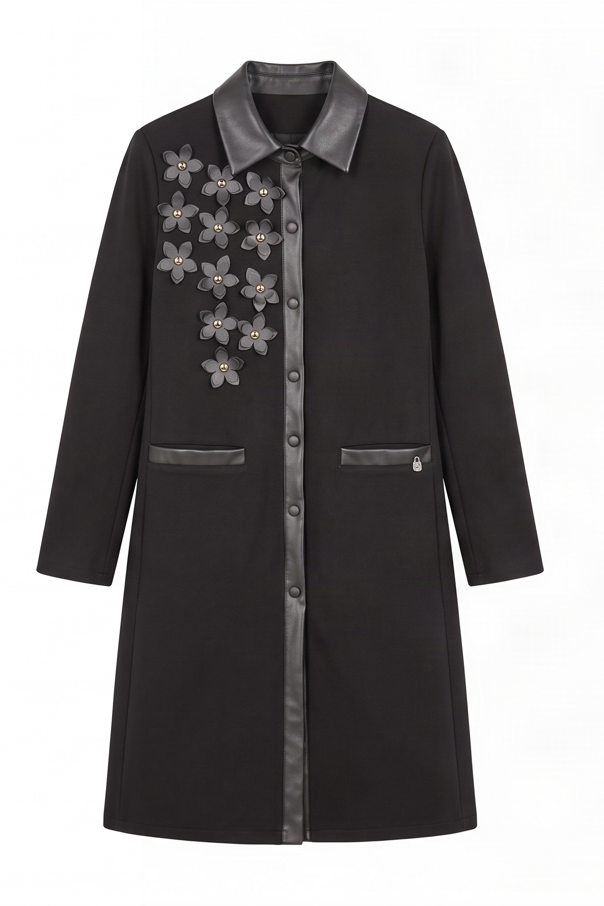 Abrigo Negro en Scuba Modal y Ecopiel con Flores 3D y Charms Aplicados – Lolitas&L