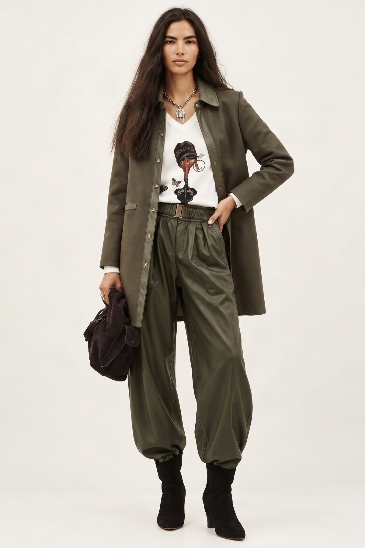 Abrigo Recto Verde Militar en Scuba Modal con Vistas en Similpiel – Lolitas&L