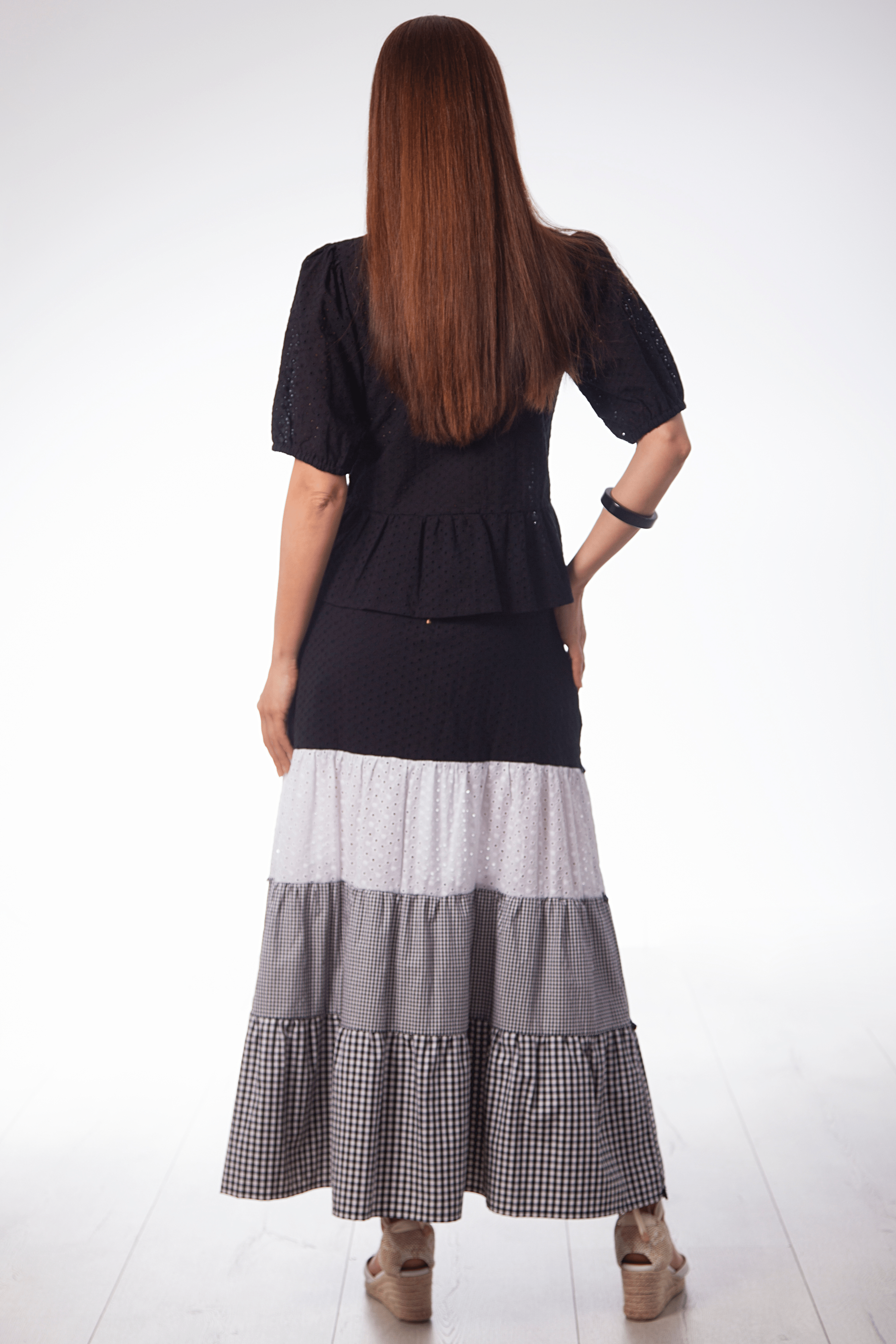 Blusa negra bordado ingles con lazos Lolitas&L - lolitasyl.com
