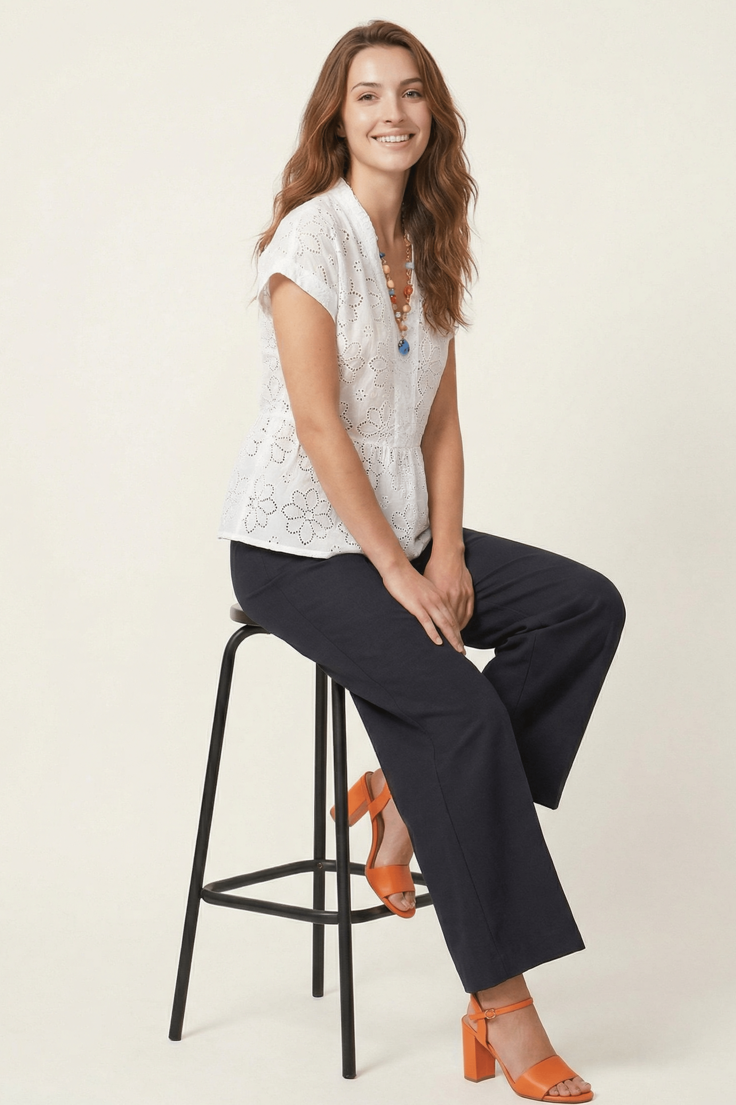 Camisa blanca bordado ingles con recogido Lolitas&L - lolitasyl.com