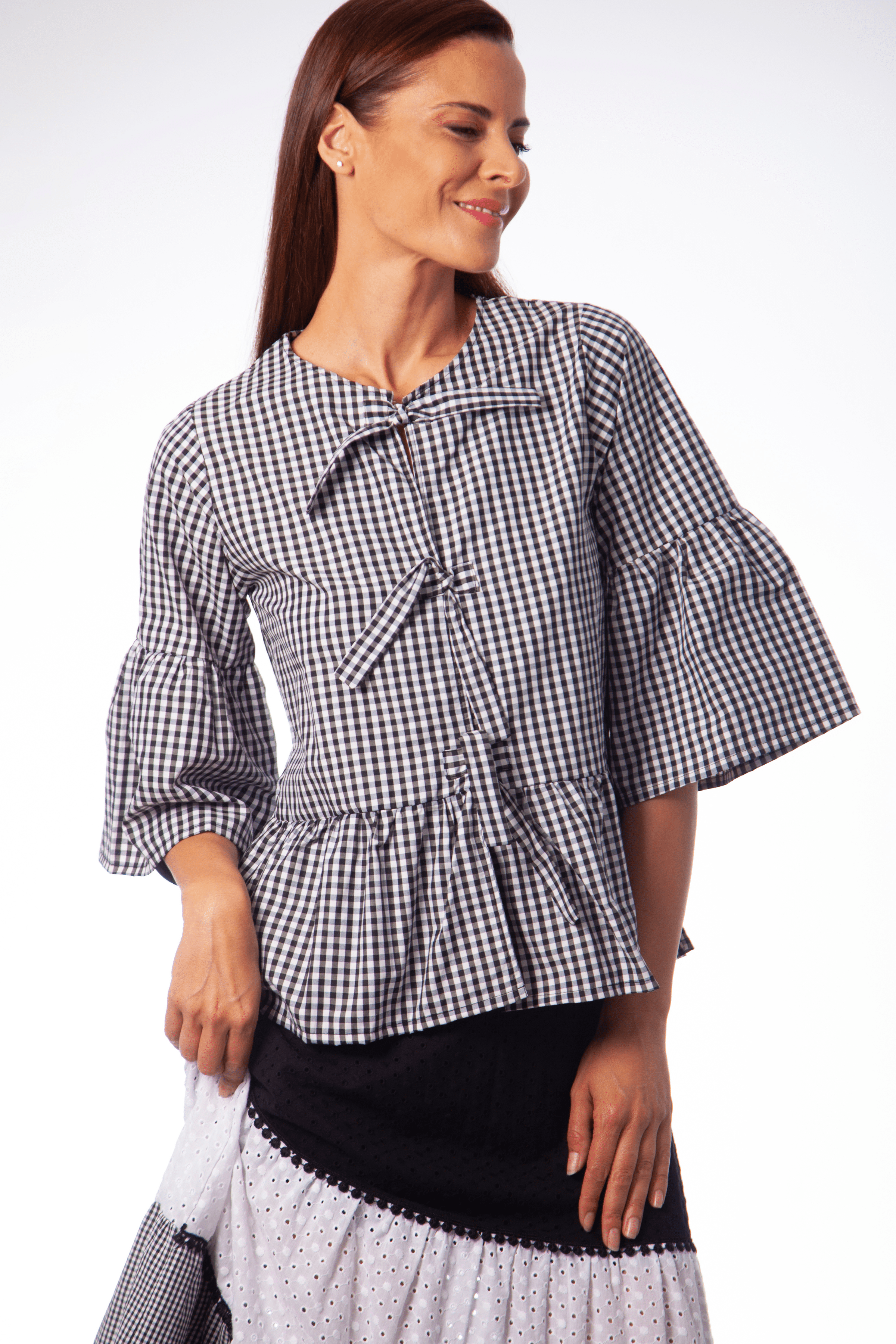 Camisa estampado vichy negra anudada en delantero Lolitas&L - lolitasyl.com