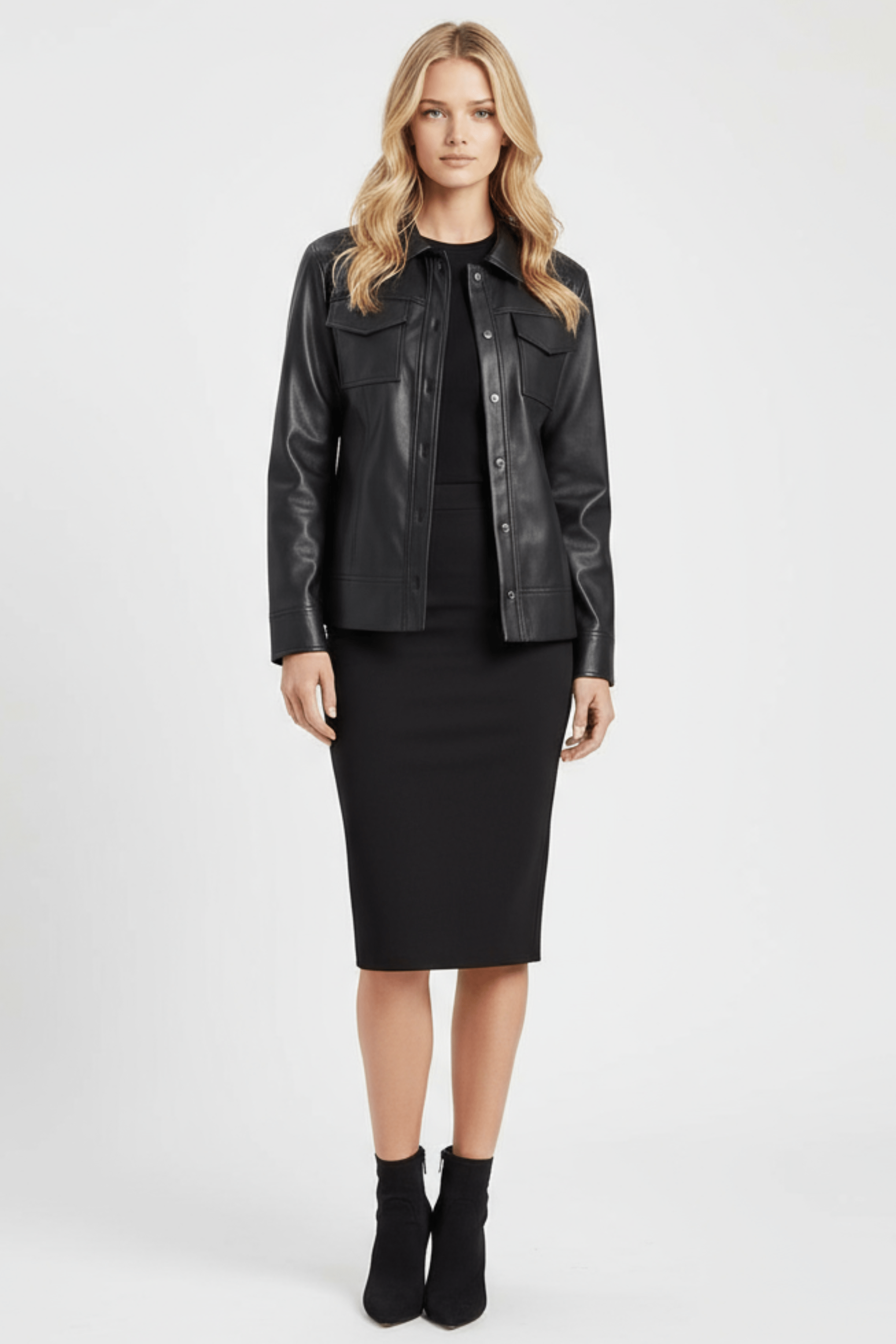 Camisa negra polipiel con automaticos y bolsillos Lolitas&L - lolitasyl.com