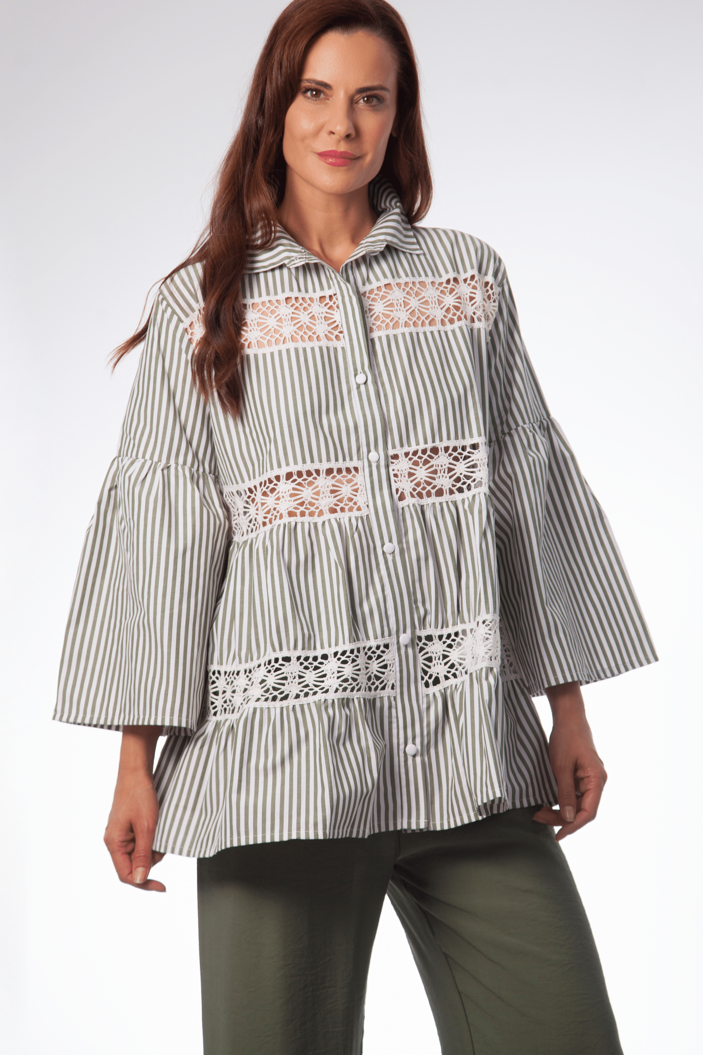 Camisa oversize rayas verde con detalles grogre Lolitas&L - lolitasyl.com