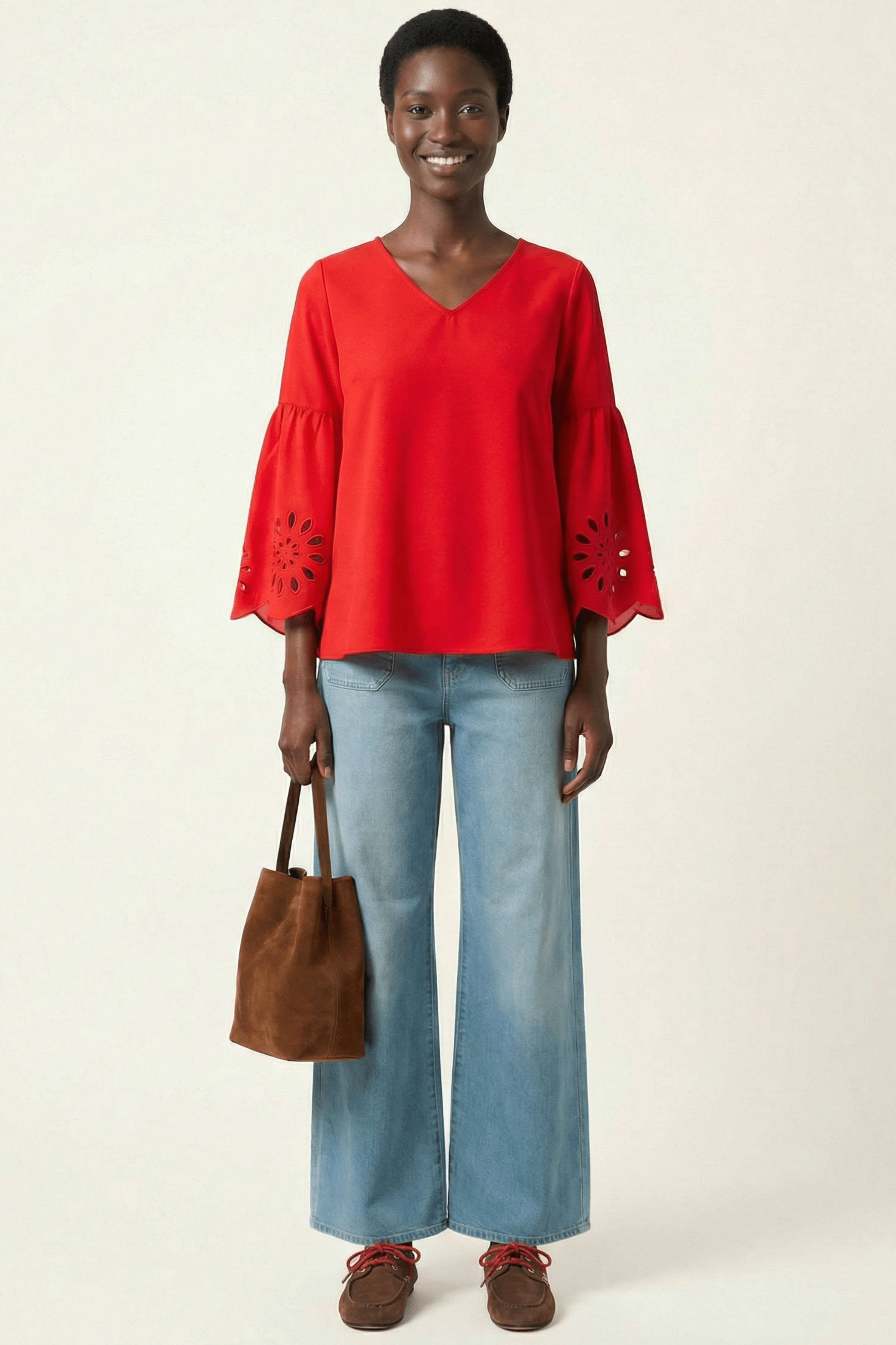 Camisa roja con bordado calado en mangas Lolitas&L - lolitasyl.com