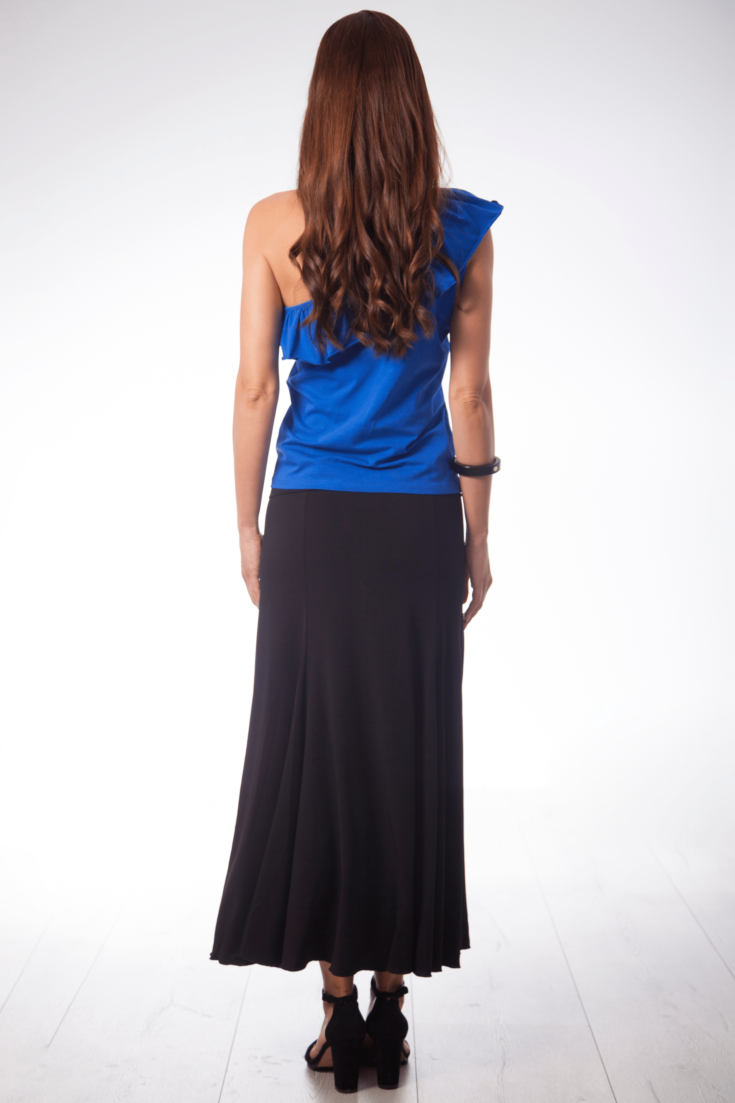 Camiseta azul asimetrica con volante fruncido Lolitas&L - lolitasyl.com