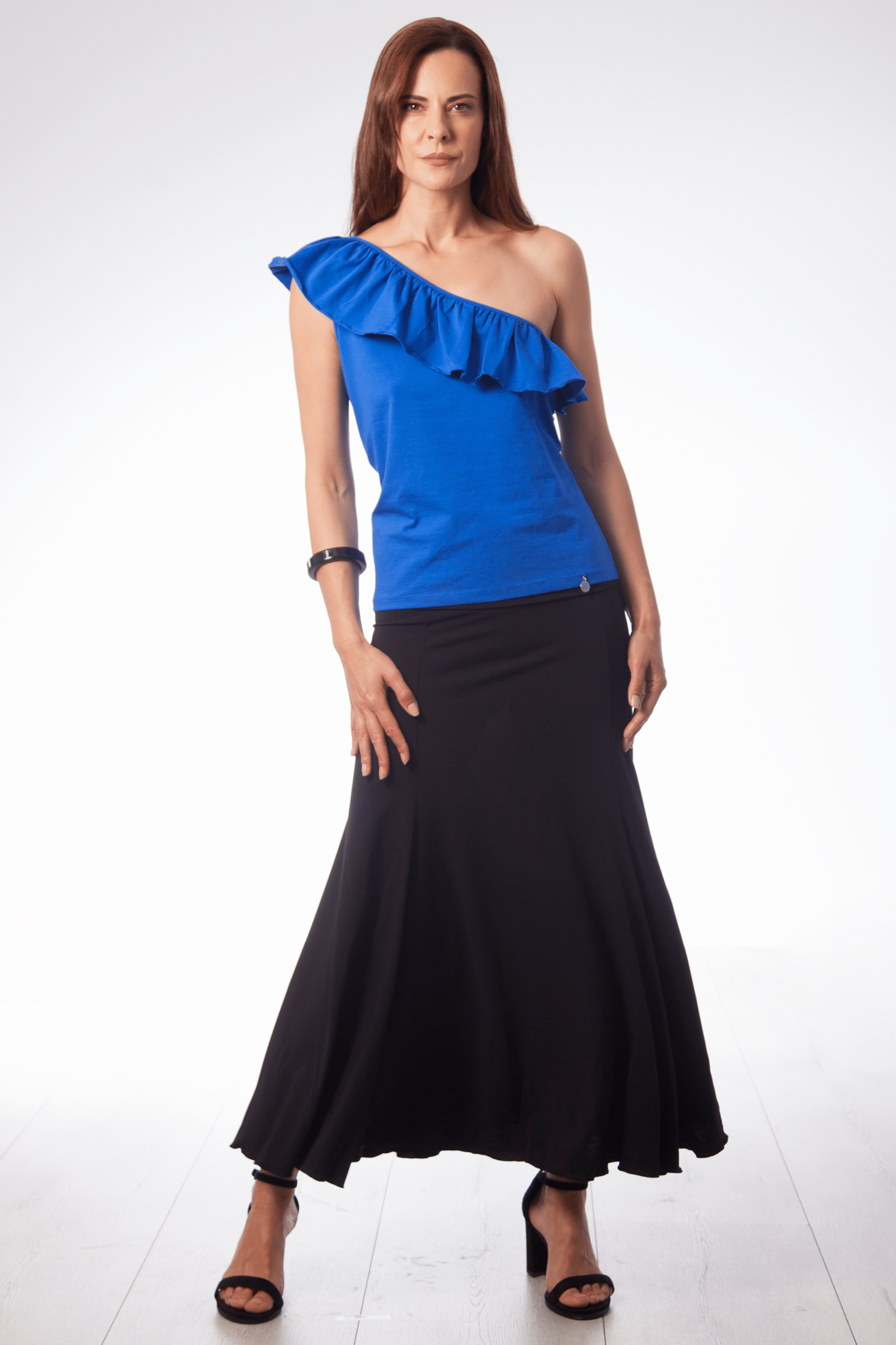 Camiseta azul asimetrica con volante fruncido Lolitas&L - lolitasyl.com