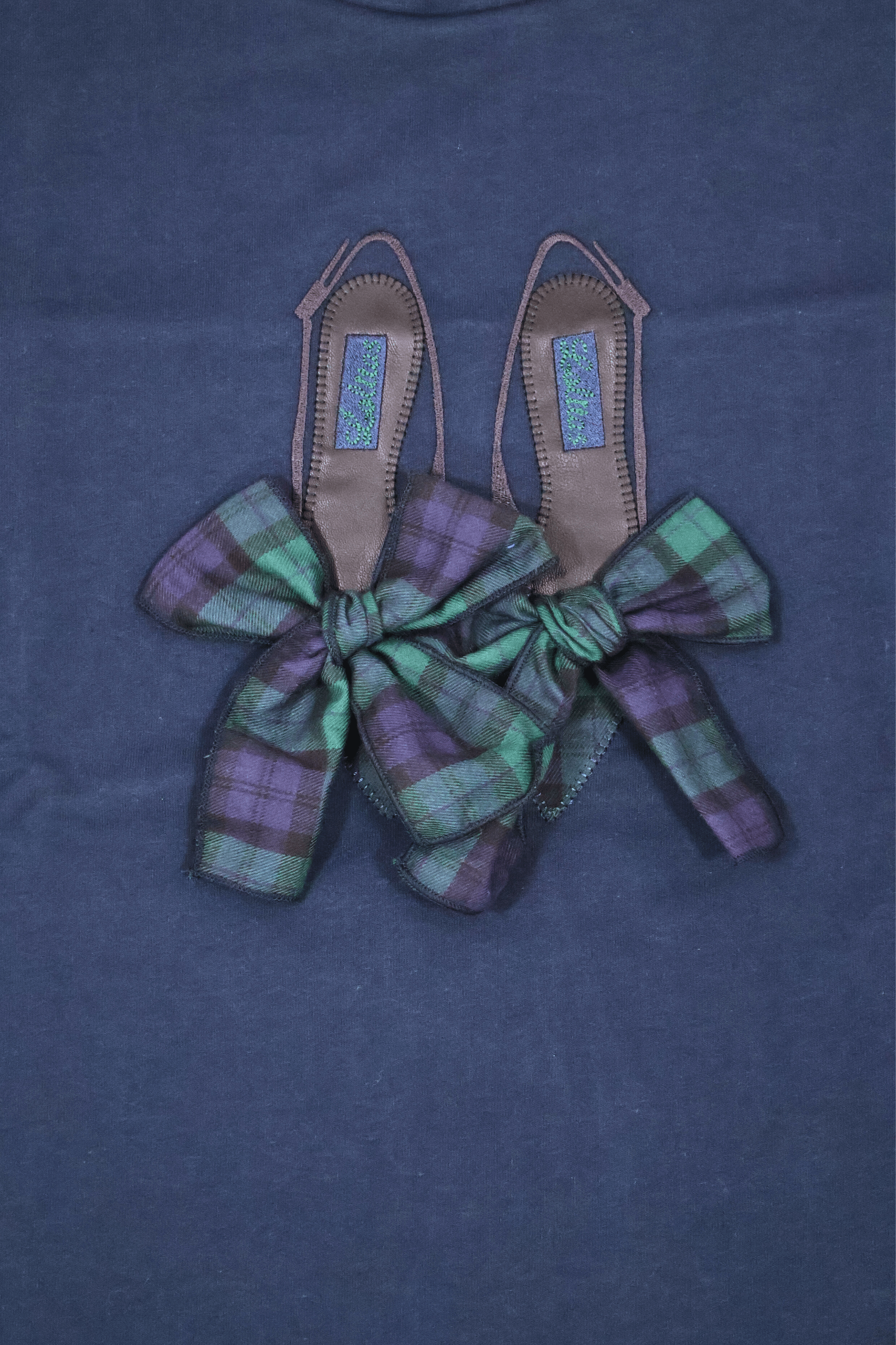 Camiseta azul con cuadro escoces verde bordado zapatillas Lolitas&L - lolitasyl.com
