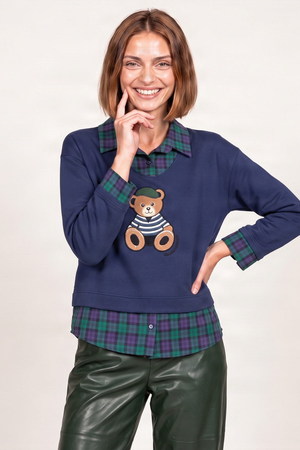 Camiseta azul con cuadro escoces verde y bordado osito Lolitas&L