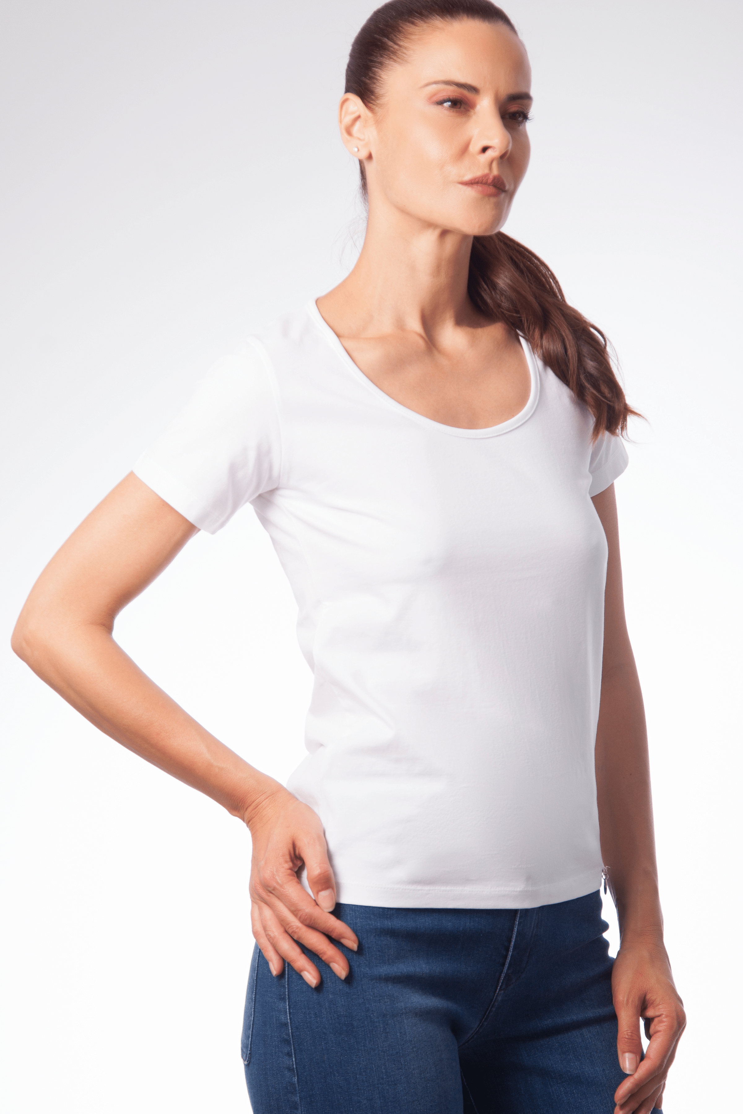 Camiseta basica con escote collar y manga corta Lolitas&L - lolitasyl.com