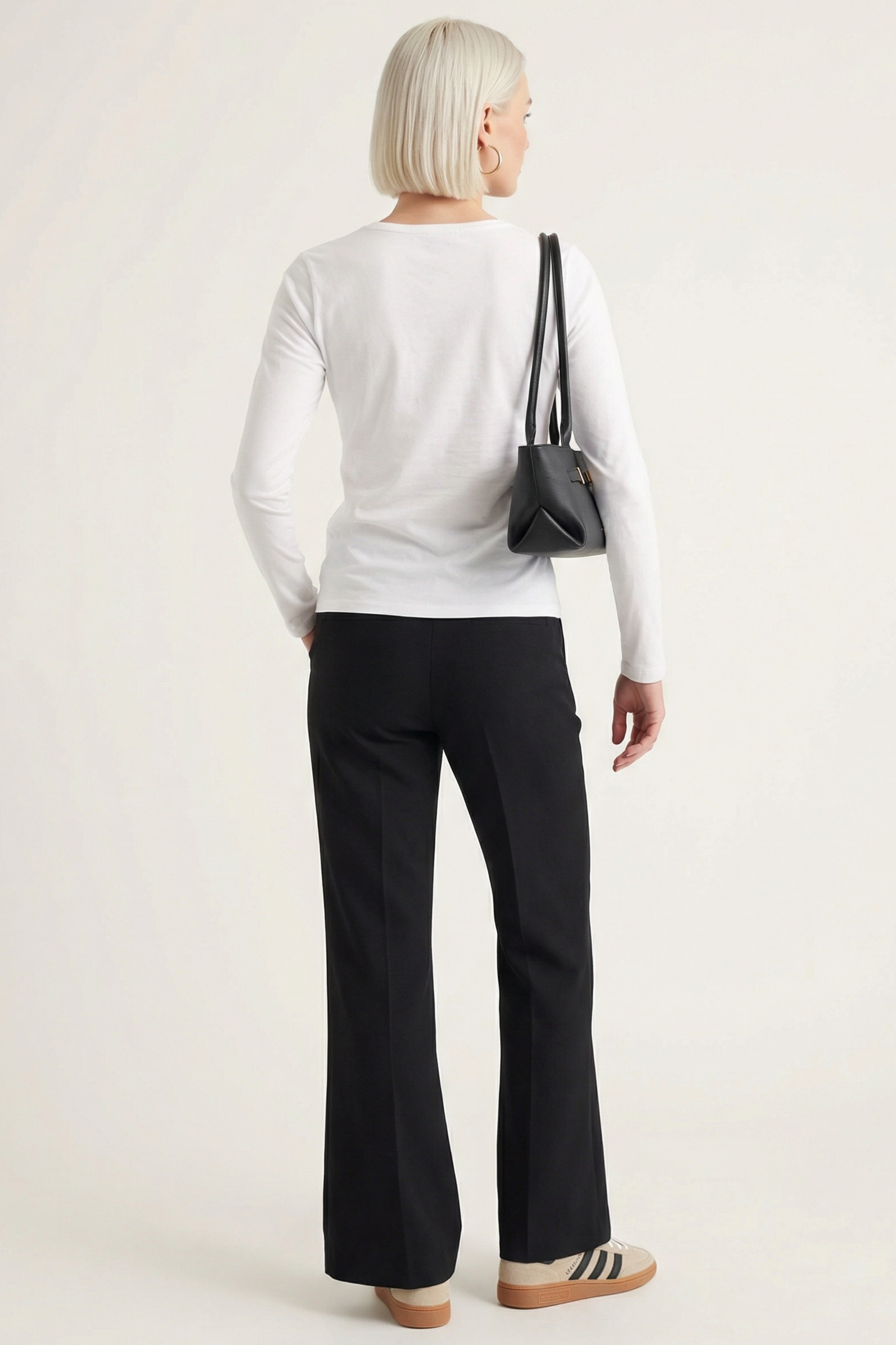 Camiseta blanca basica con escote collar y manga larga Lolitas&L