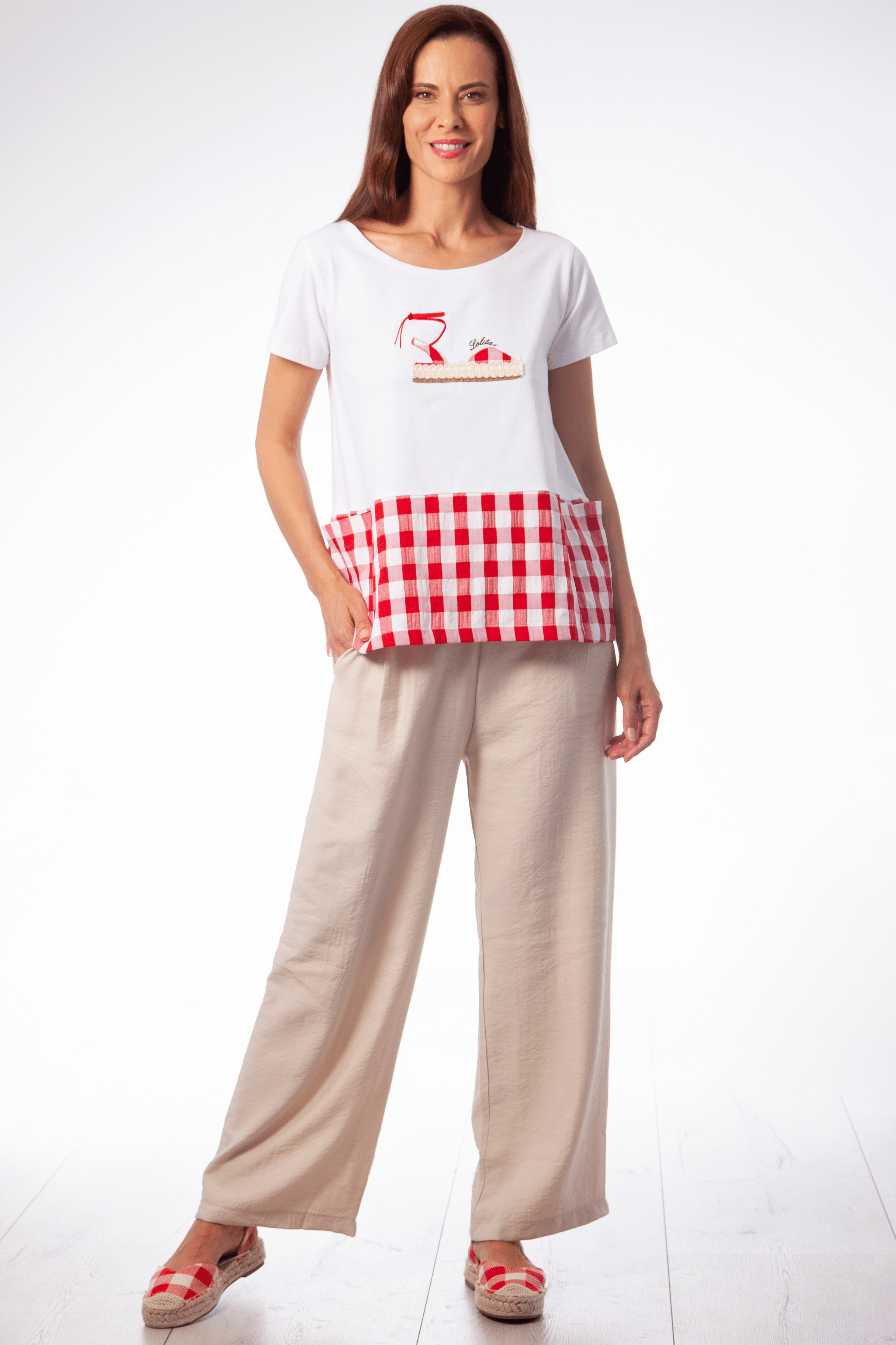 Camiseta blanca alpargata con cuadro vichy rojo Lolitas&L - lolitasyl.com