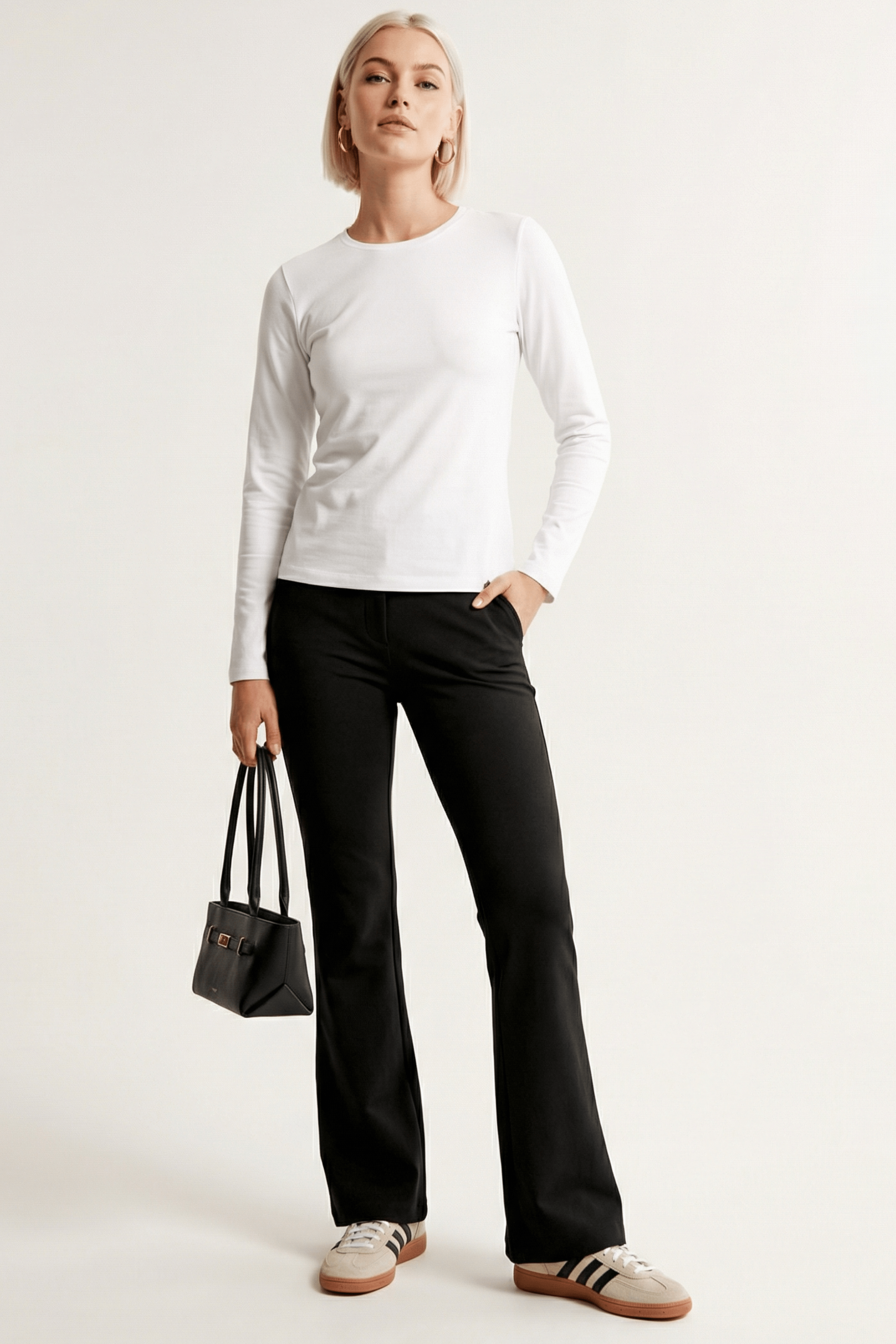 Camiseta blanca basica con escote caja y manga larga Lolitas&L - lolitasyl.com