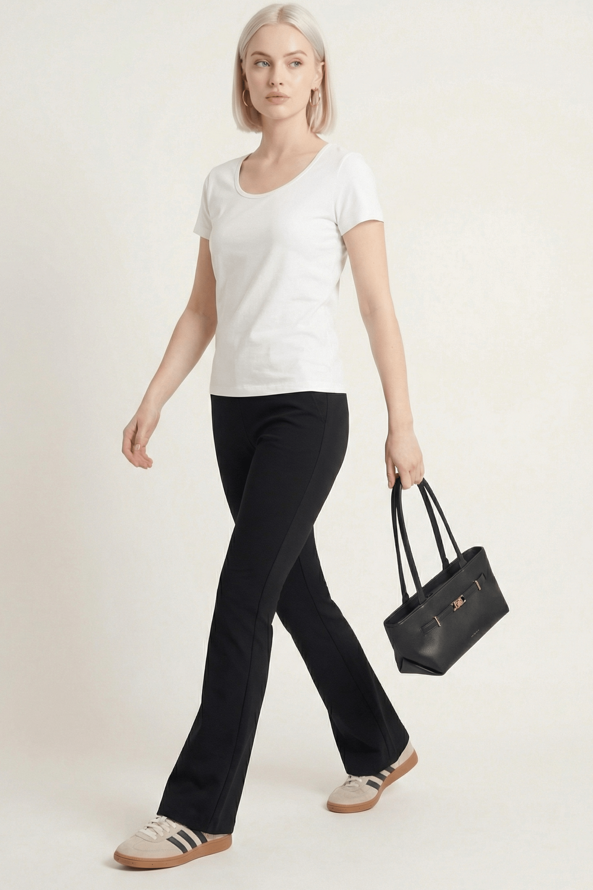 Camiseta blanca basica con escote collar y manga corta Lolitas&L - lolitasyl.com