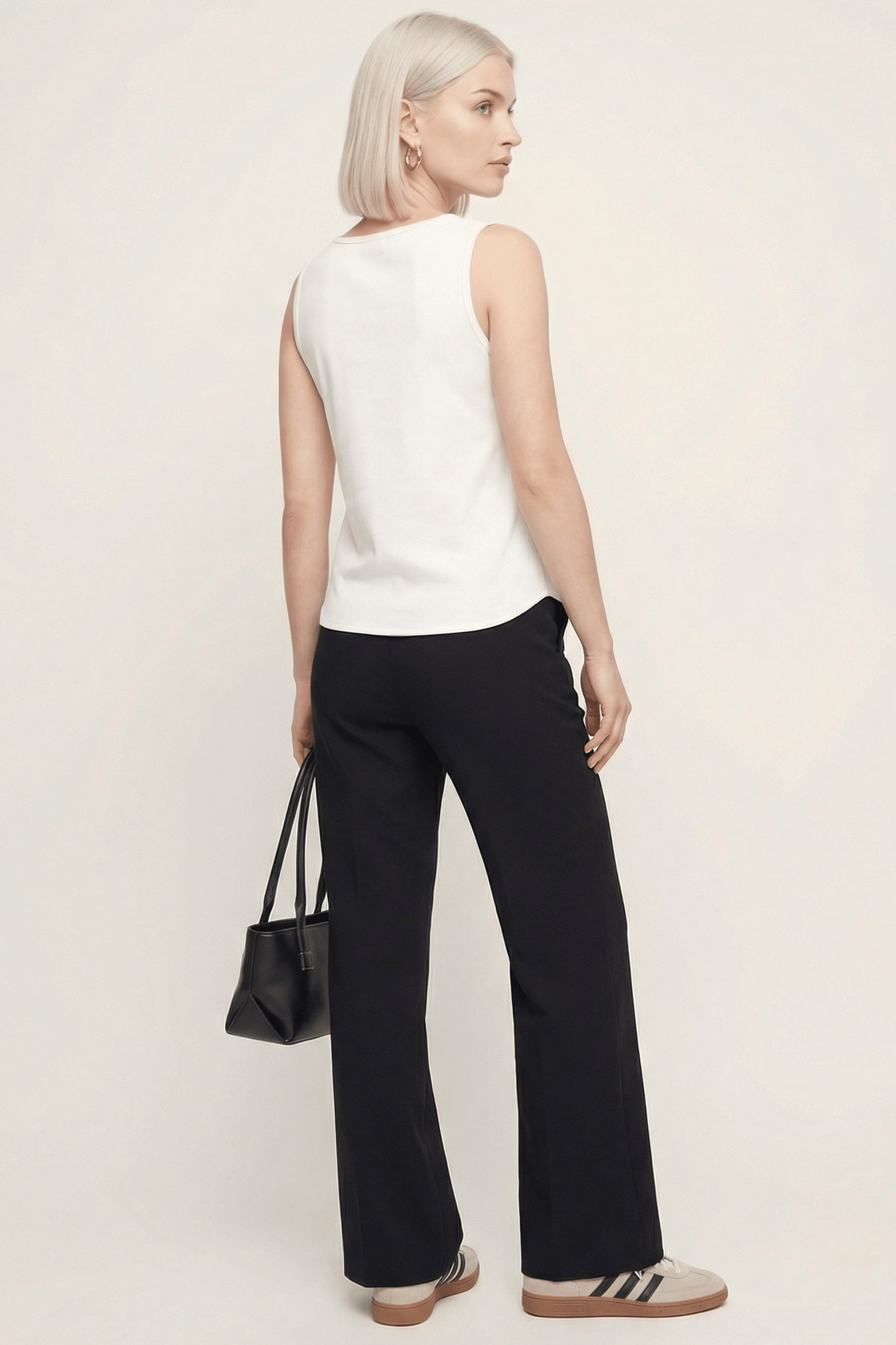 Camiseta blanca basica tirantes con escote cuadrado Lolitas&L - lolitasyl.com