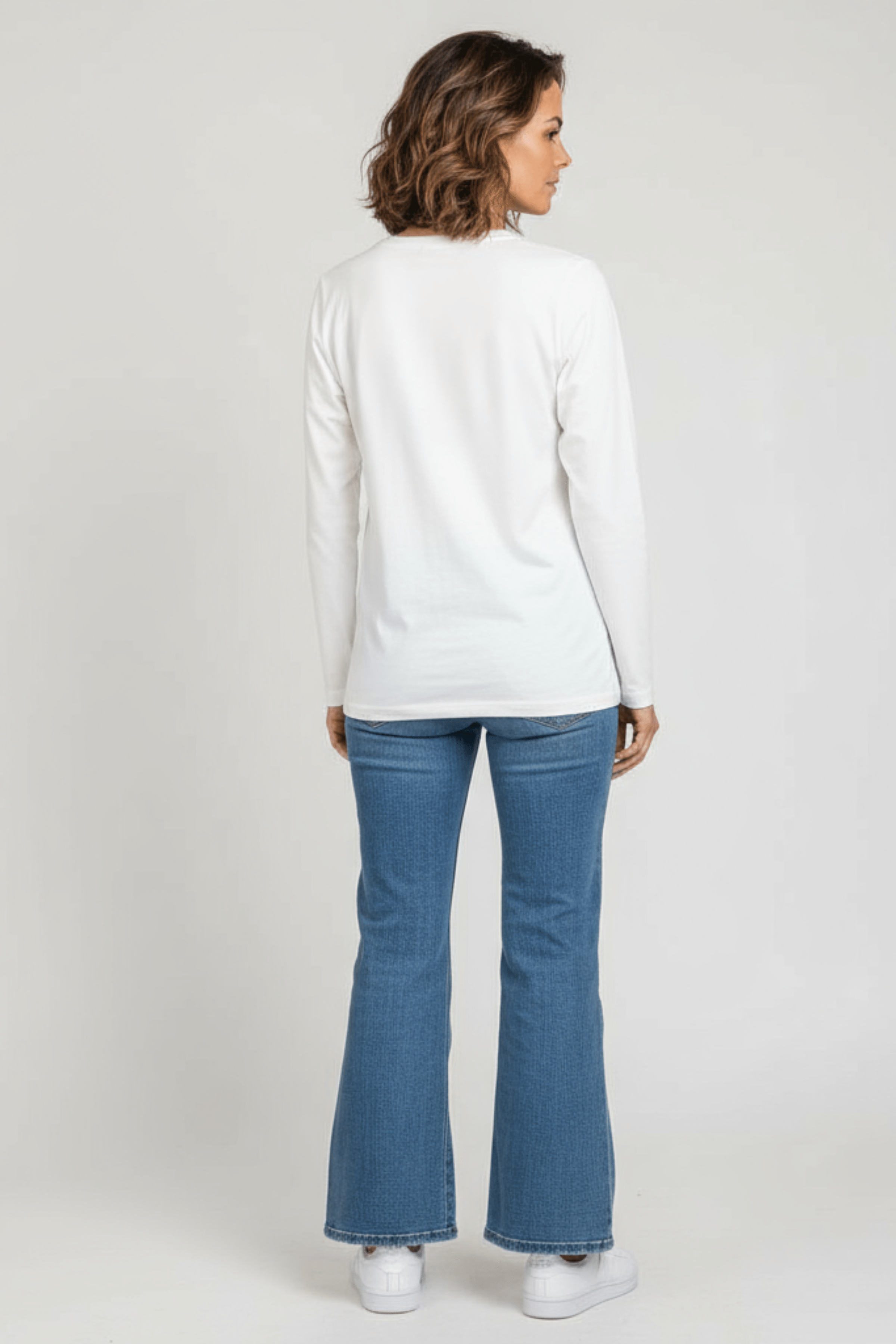 Camiseta blanca con bolsito de flecos marron manga larga Lolitas&L - lolitasyl.com