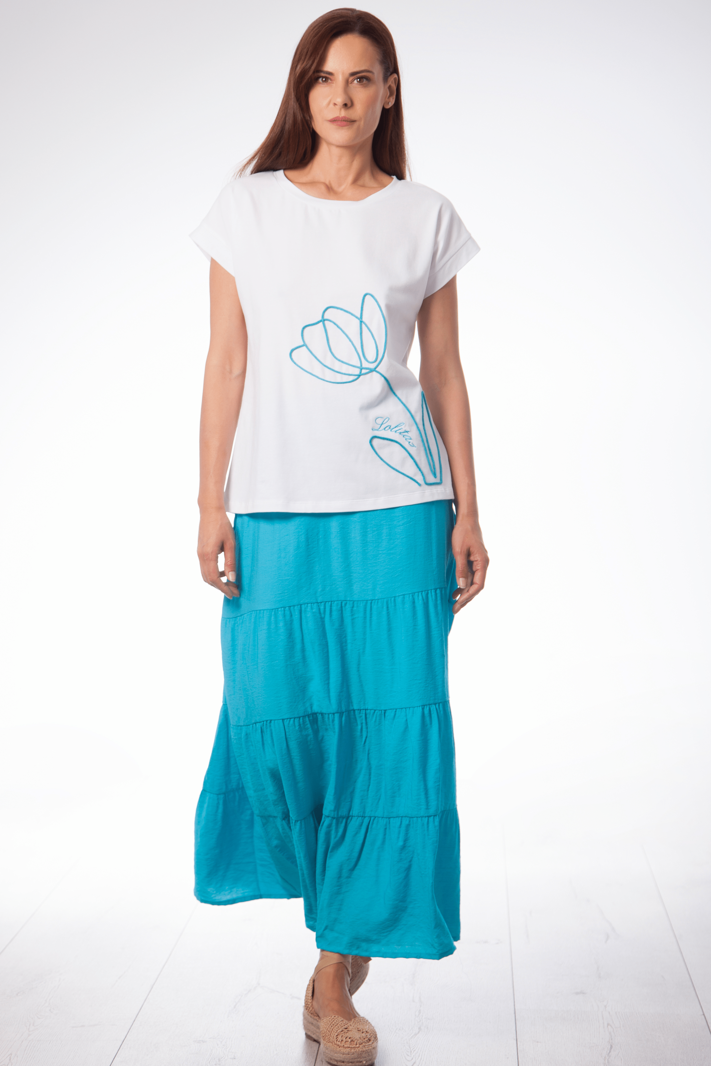 Camiseta blanca con bordado flor en cordon Lolitas&L - lolitasyl.com