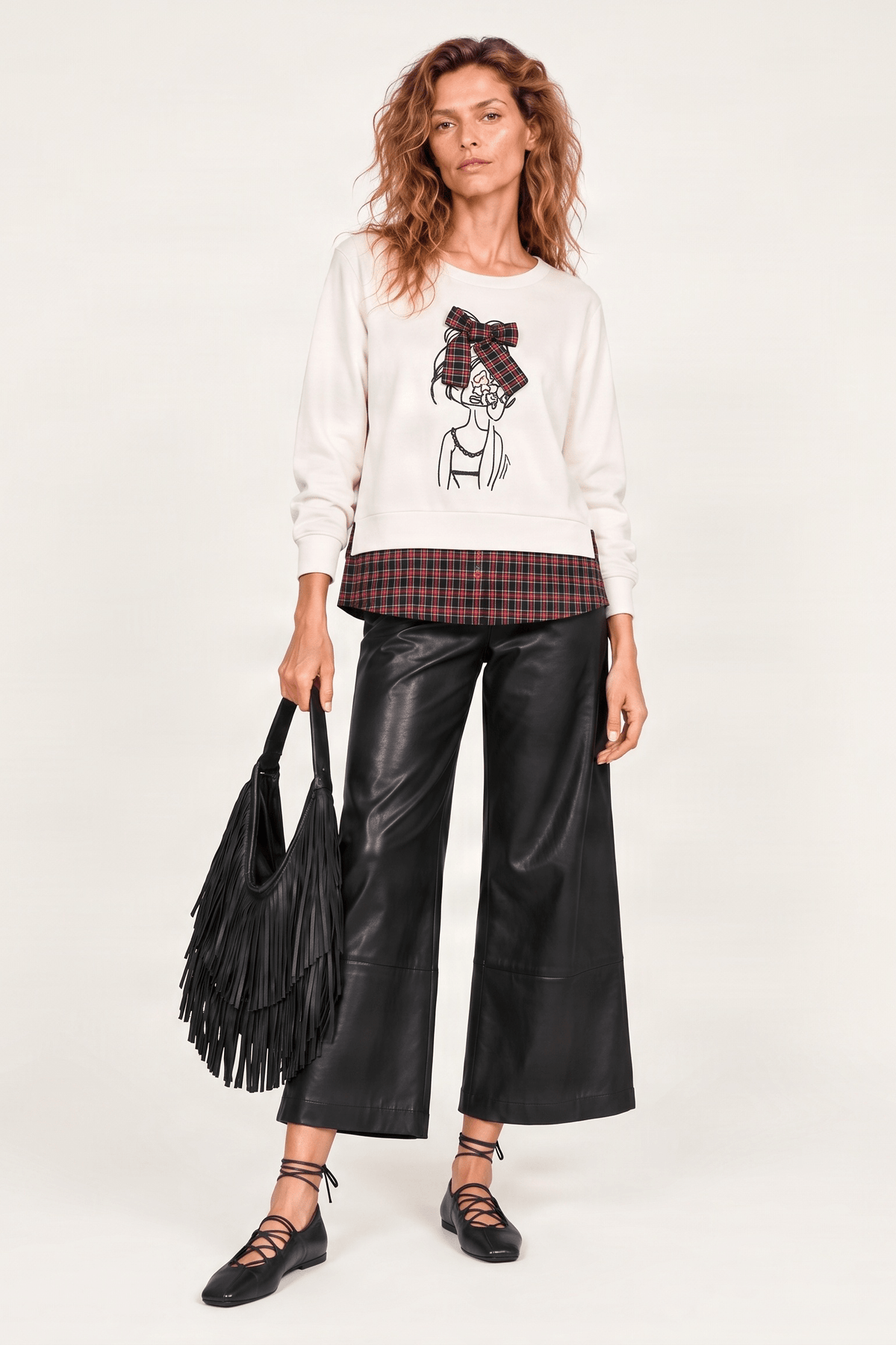 Camiseta blanca con estampado muñeca y lazo cuadro escoces Lolitas&L - lolitasyl.com