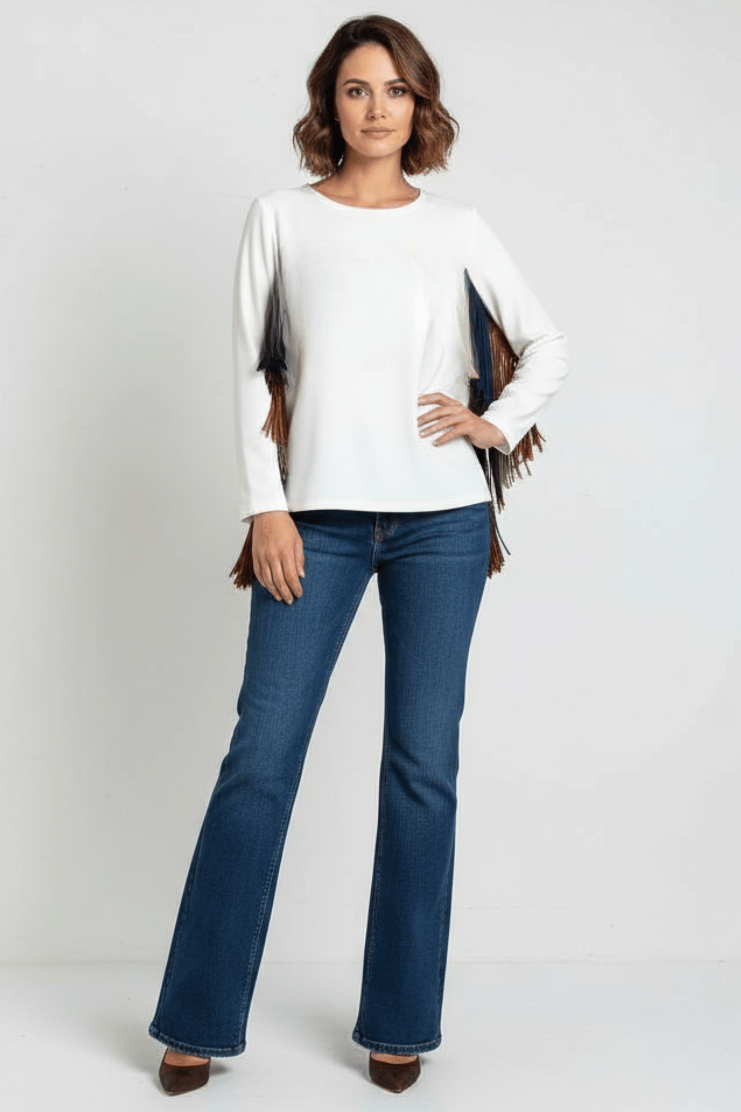 Camiseta blanca con flecos en espalda manga larga Lolitas&L - lolitasyl.com