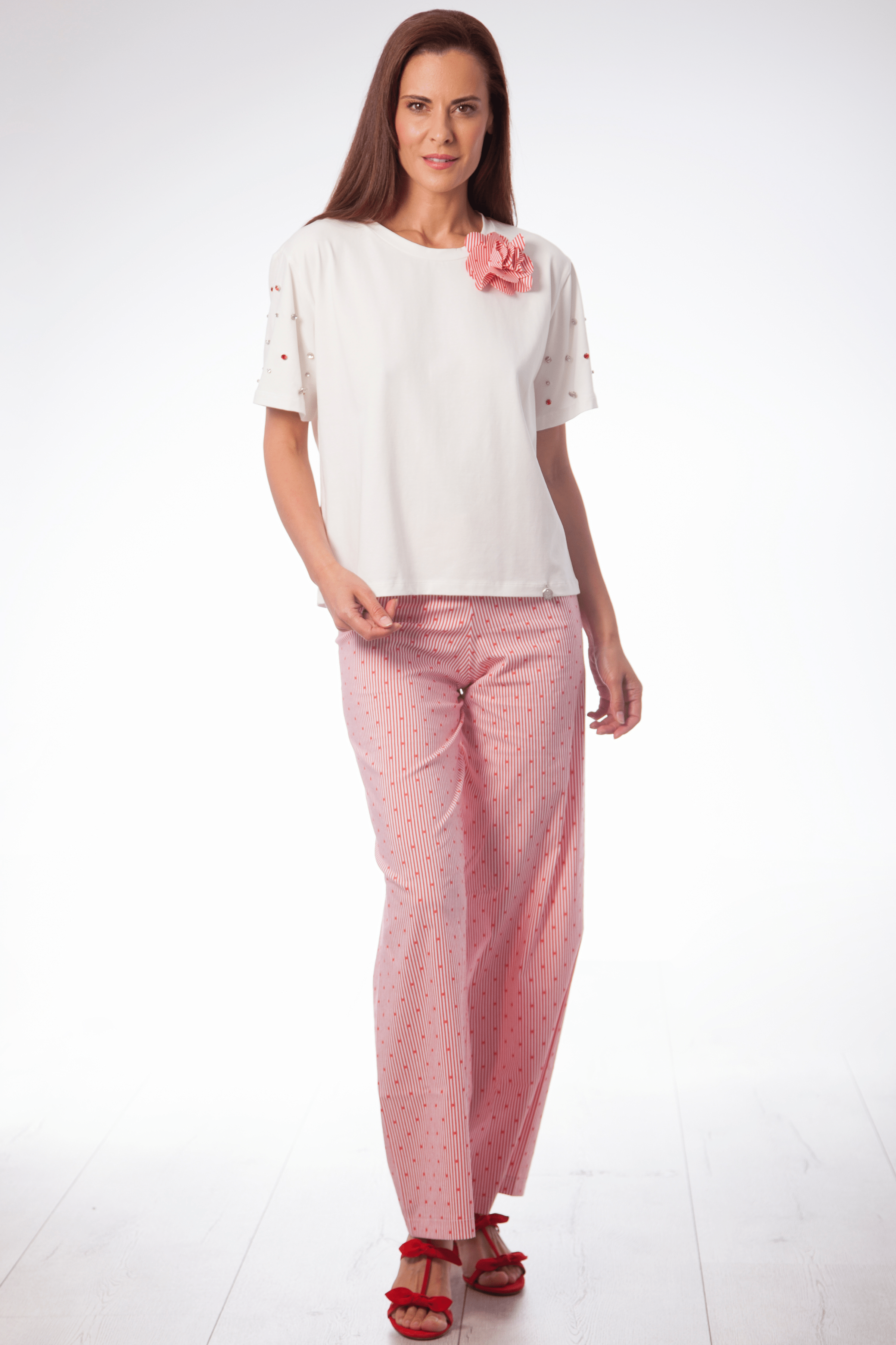 Camiseta blanca con flor y strass rosa Lolitas&L - lolitasyl.com