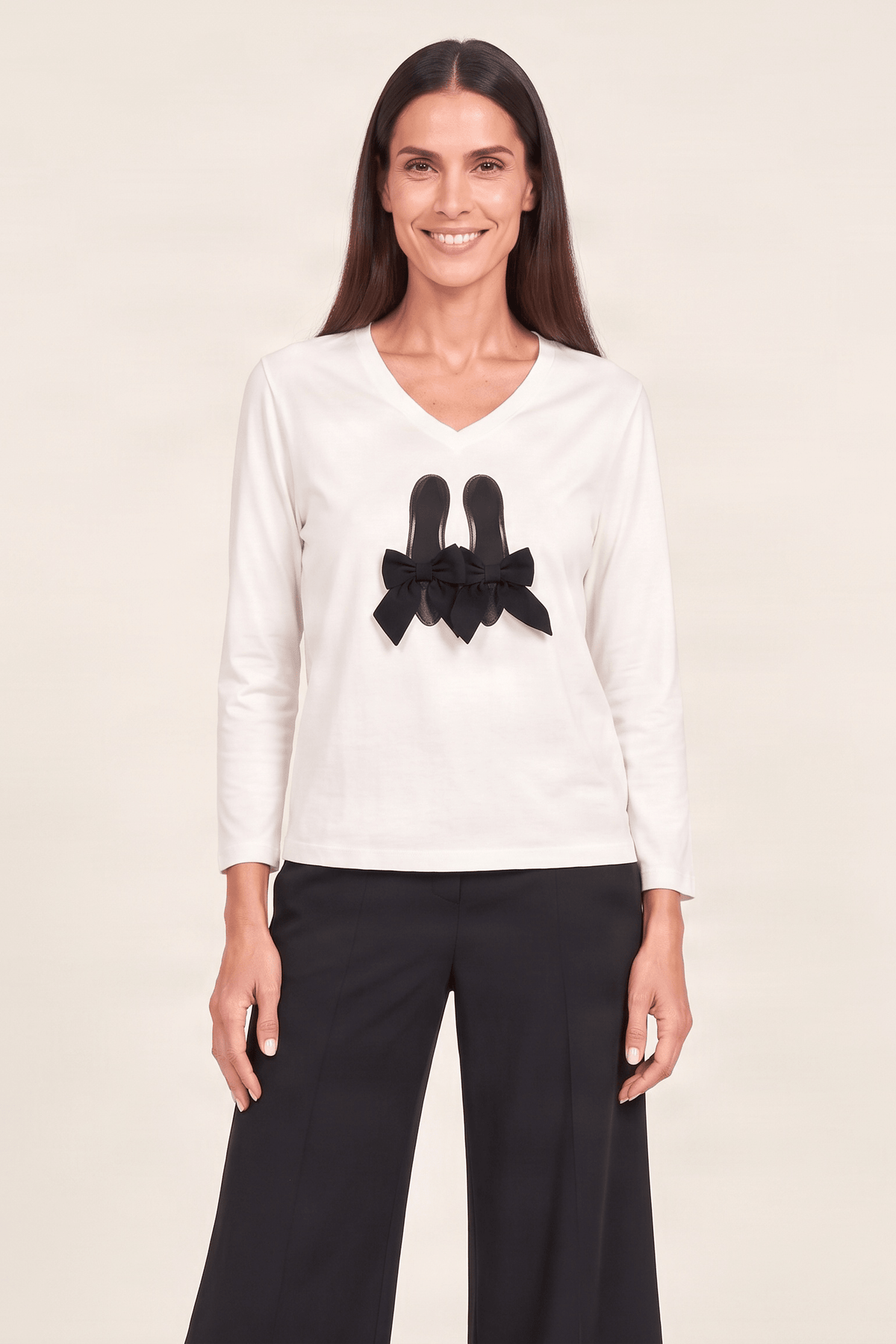 Camiseta blanca con zapatillas bordadas y lazos manga larga Lolitas&L - lolitasyl.com