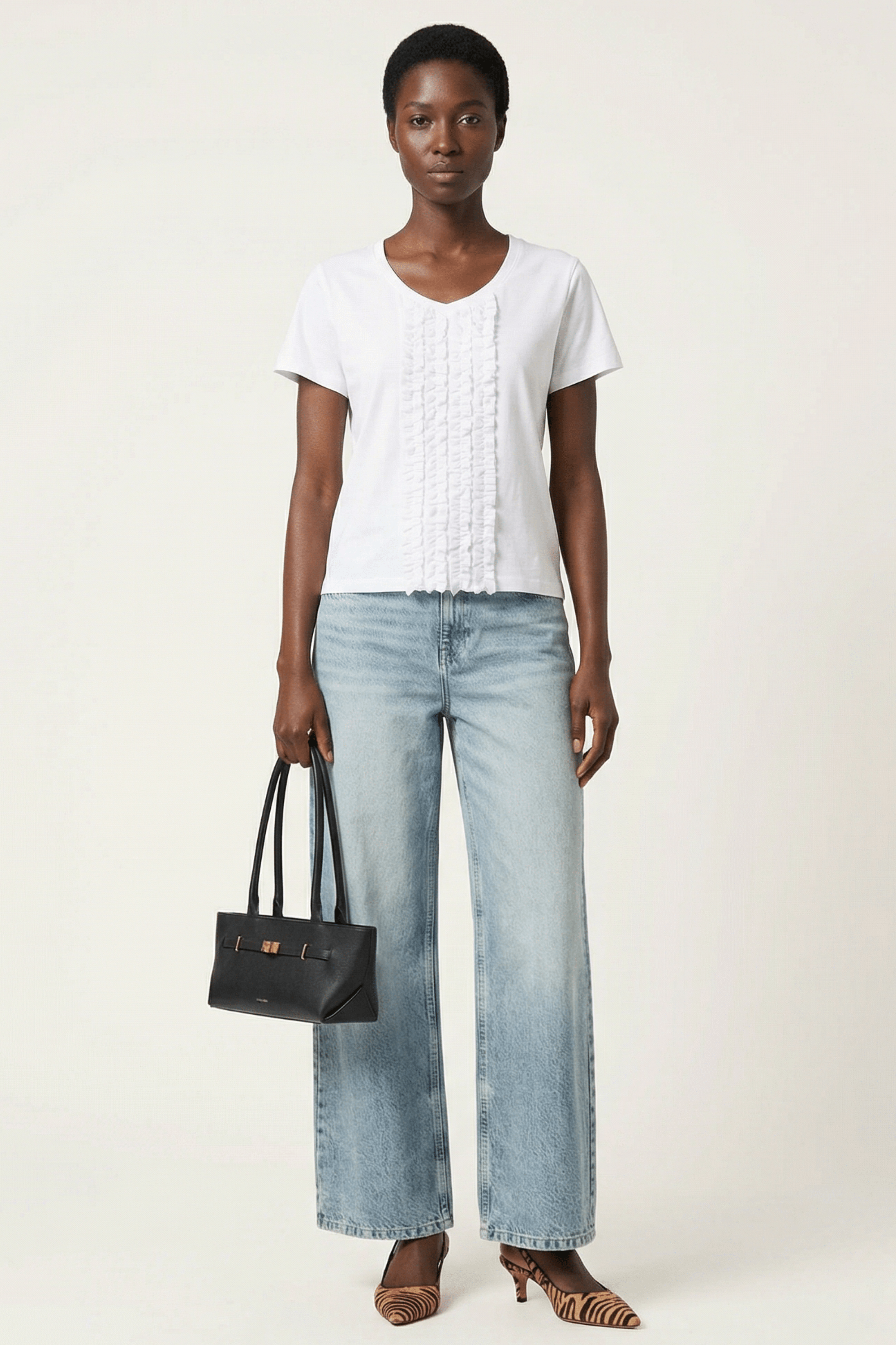 Camiseta blanca detalle plisado manga corta Lolitas&L - lolitasyl.com