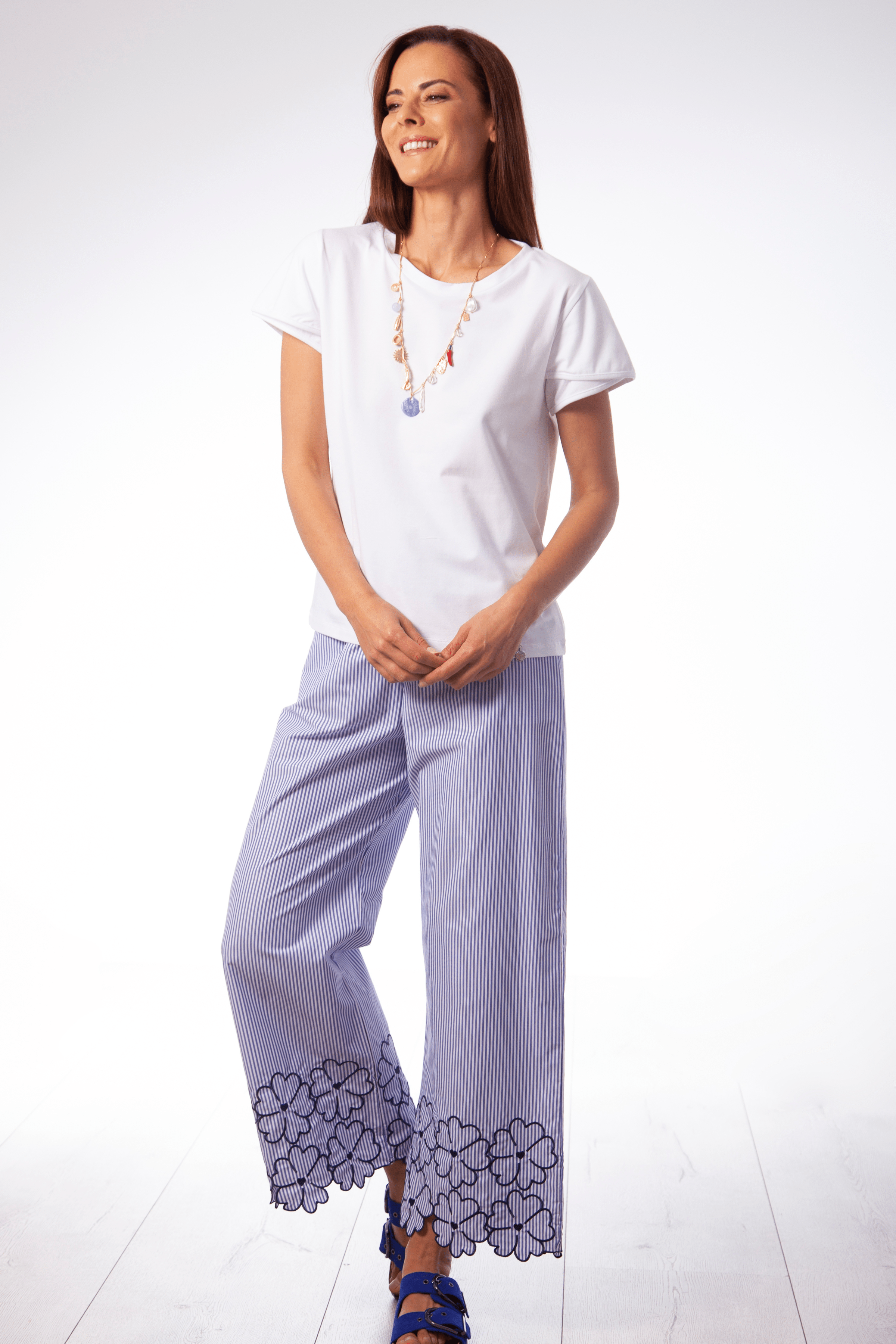 Camiseta blanca manga corta cruzada Lolitas&L - lolitasyl.com