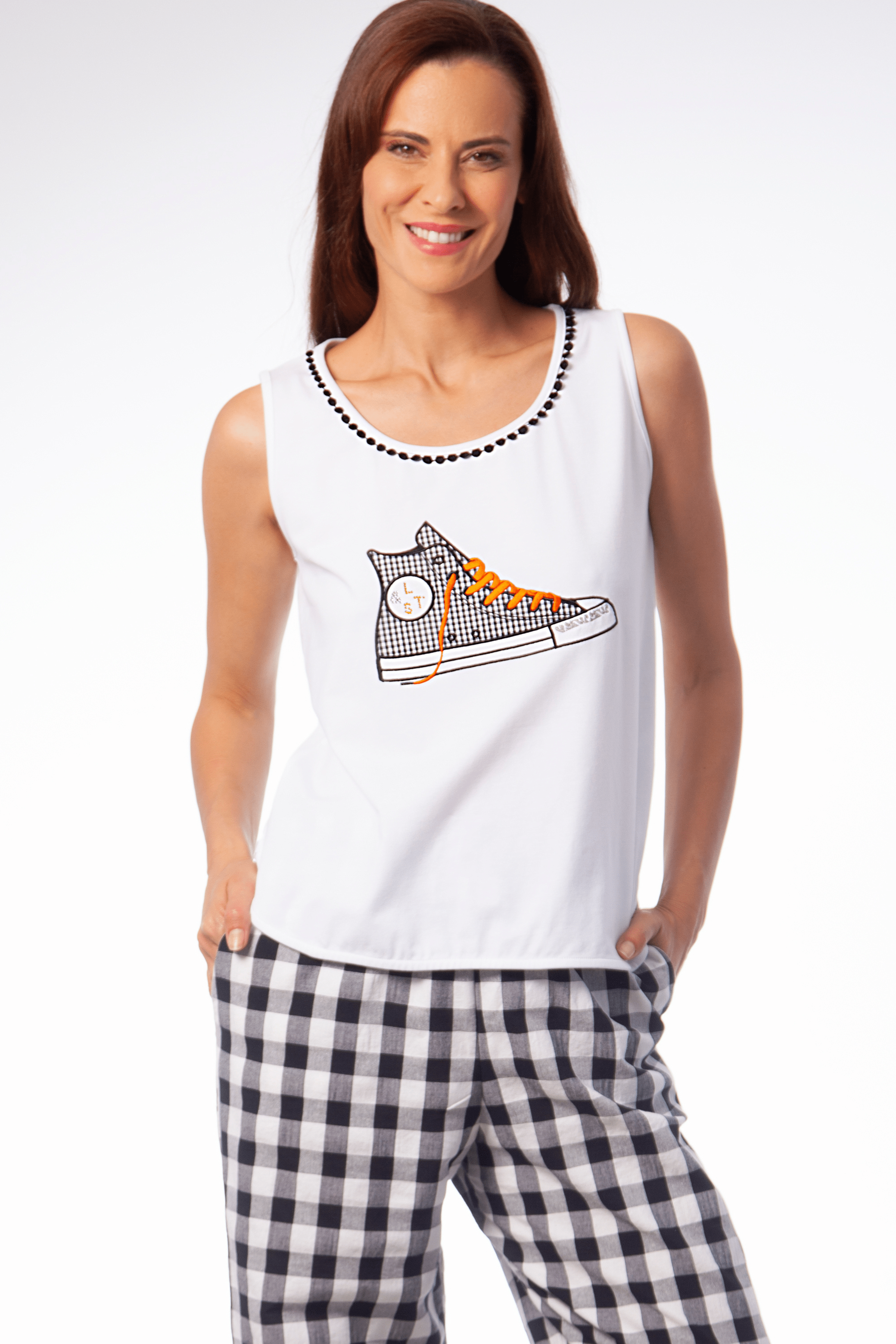 Camiseta blanca tirantes bordado zapatilla Lolitas&L - lolitasyl.com