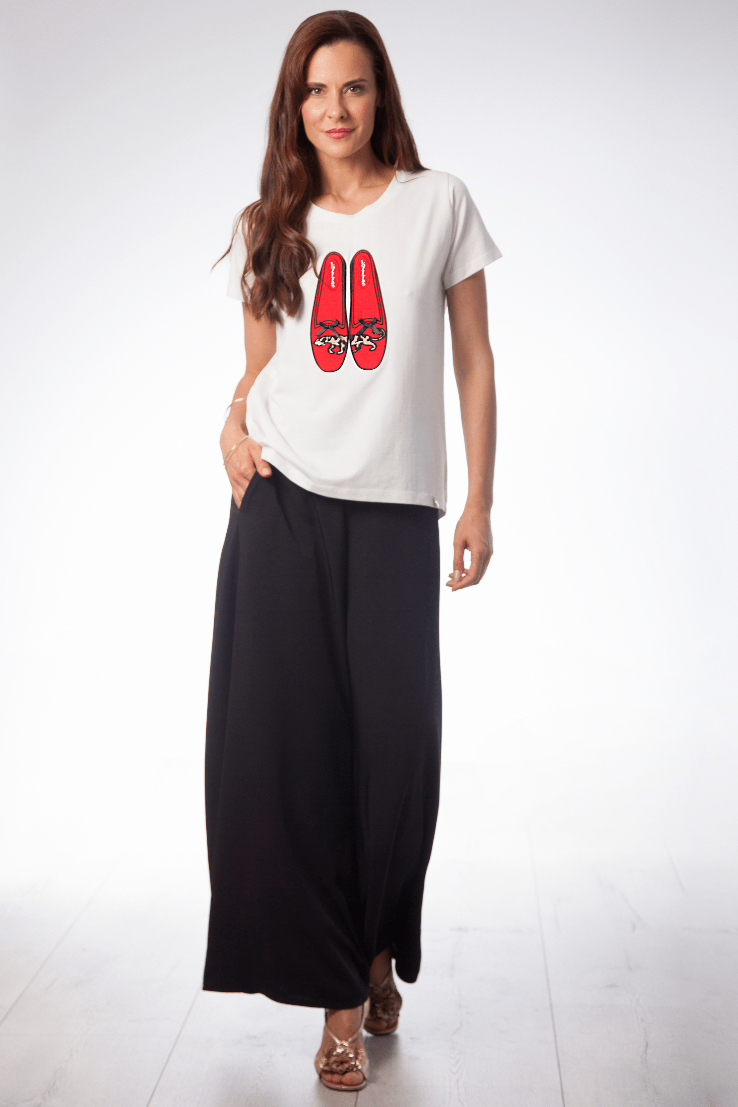 Camiseta blanca zapatillas rojas manga corta Lolitas&L - lolitasyl.com