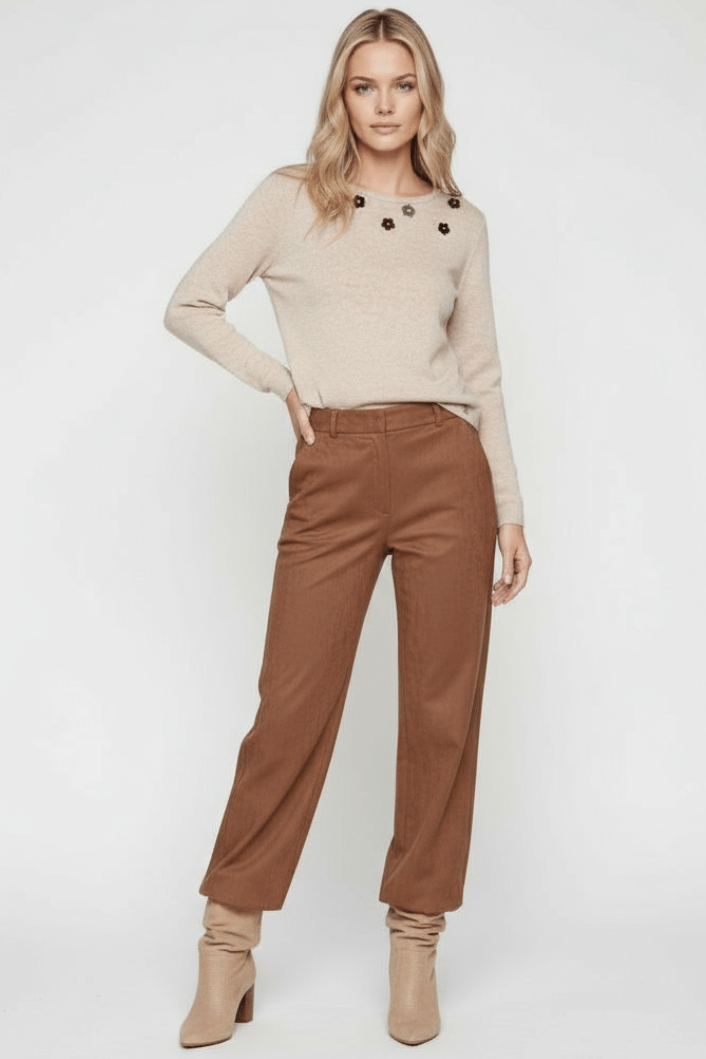 Camiseta de punto beige con flores antelina multicolor Lolitas&L - lolitasyl.com