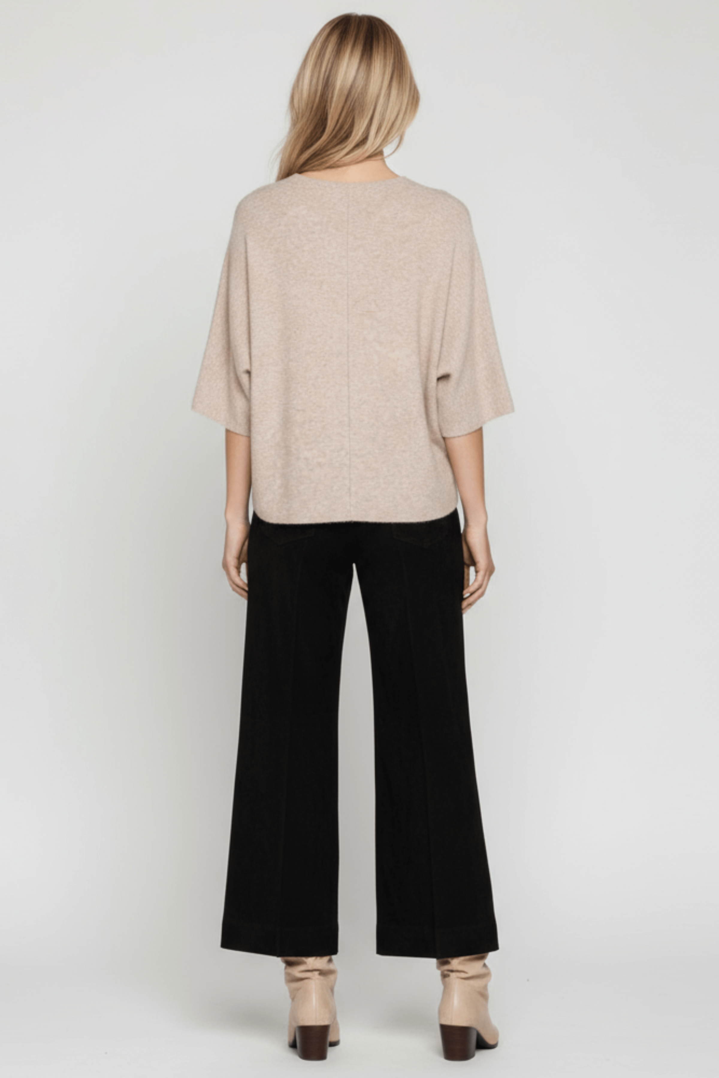 Camiseta de punto beige murcielago con flores antelina Lolitas&L - lolitasyl.com