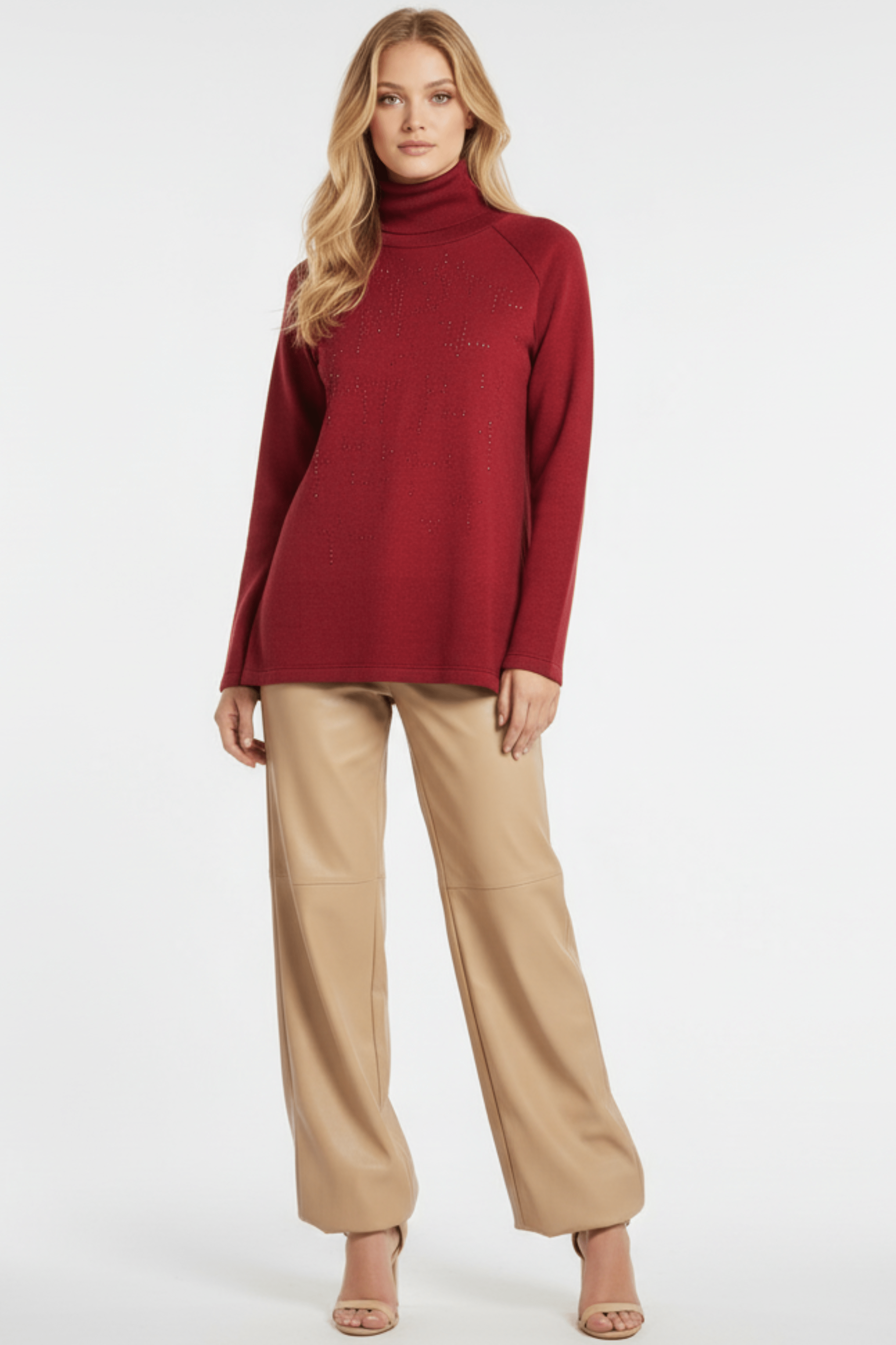 Camiseta de punto granate cuello alto con strass Lolitas&L - lolitasyl.com