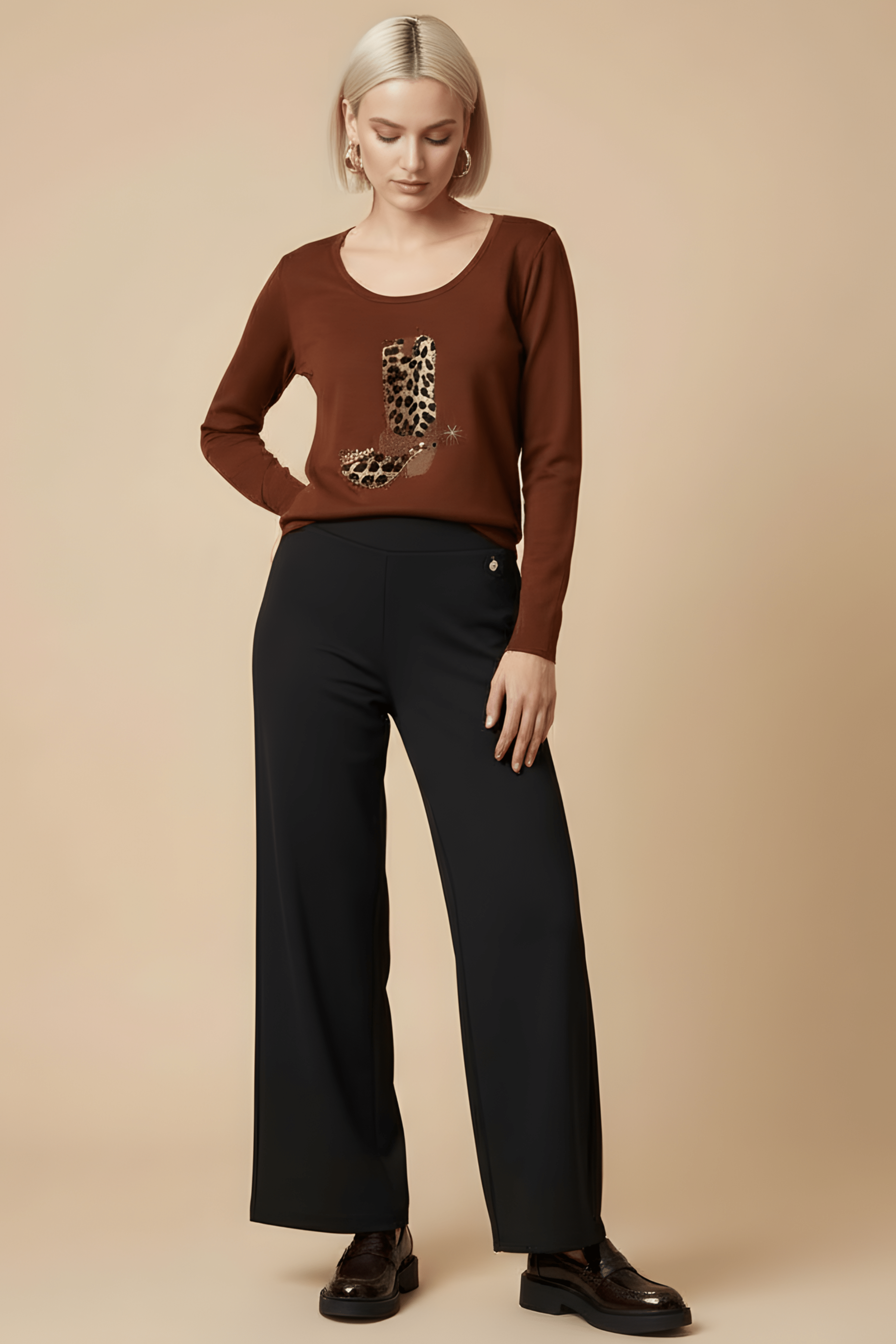 Camiseta de punto marron con bota cowboy animal Lolitas&L - lolitasyl.com