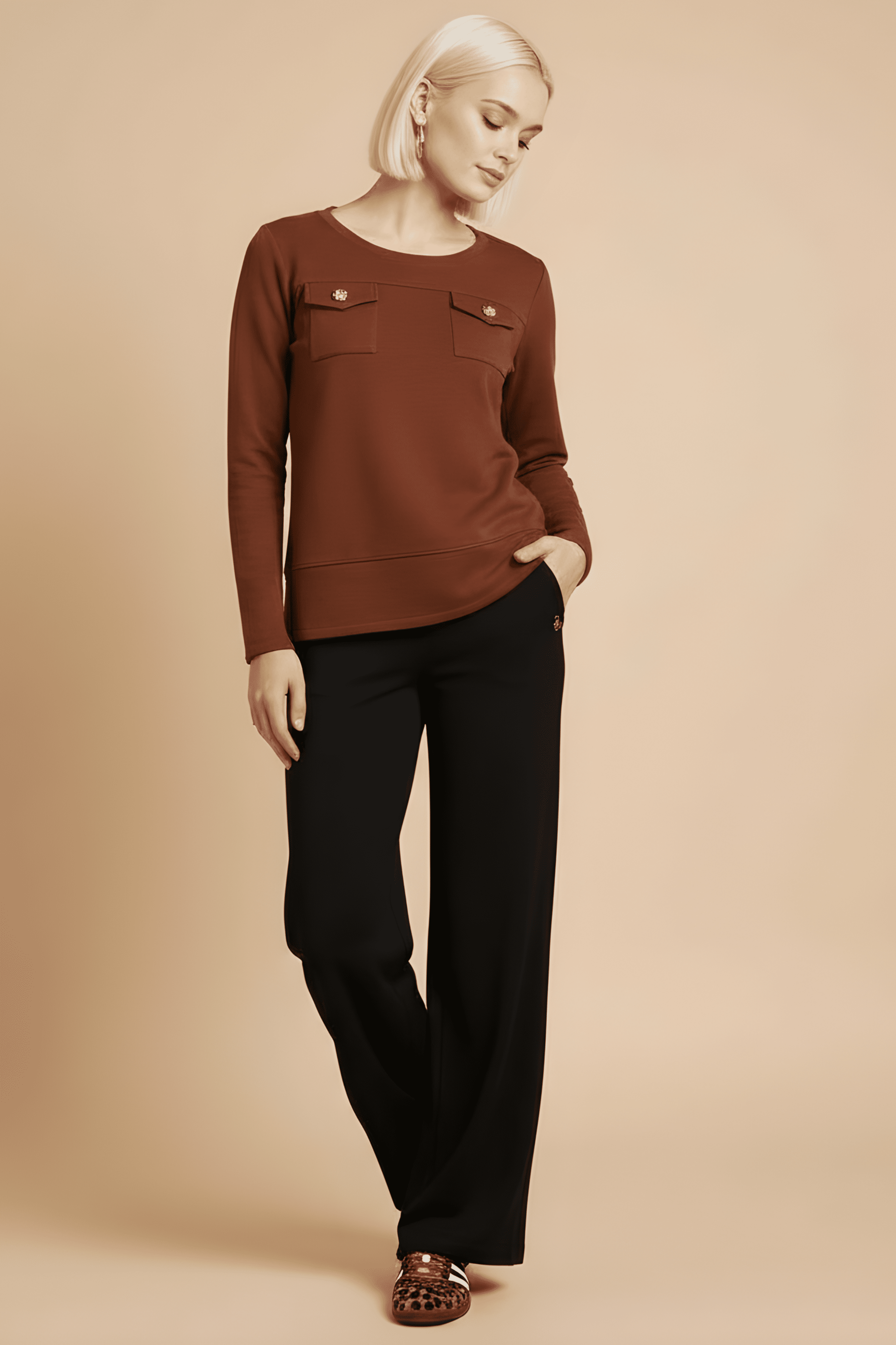 Camiseta de punto marron con botones dorados Lolitas&L - lolitasyl.com