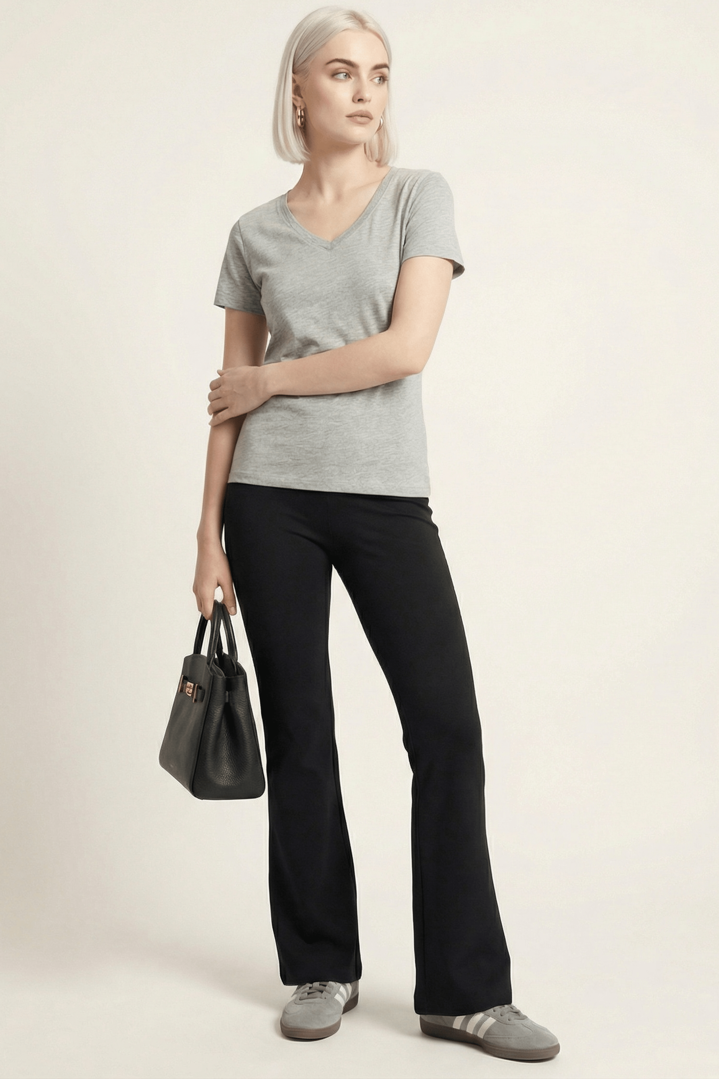 Camiseta gris basica con escote pico y manga corta Lolitas&L - lolitasyl.com