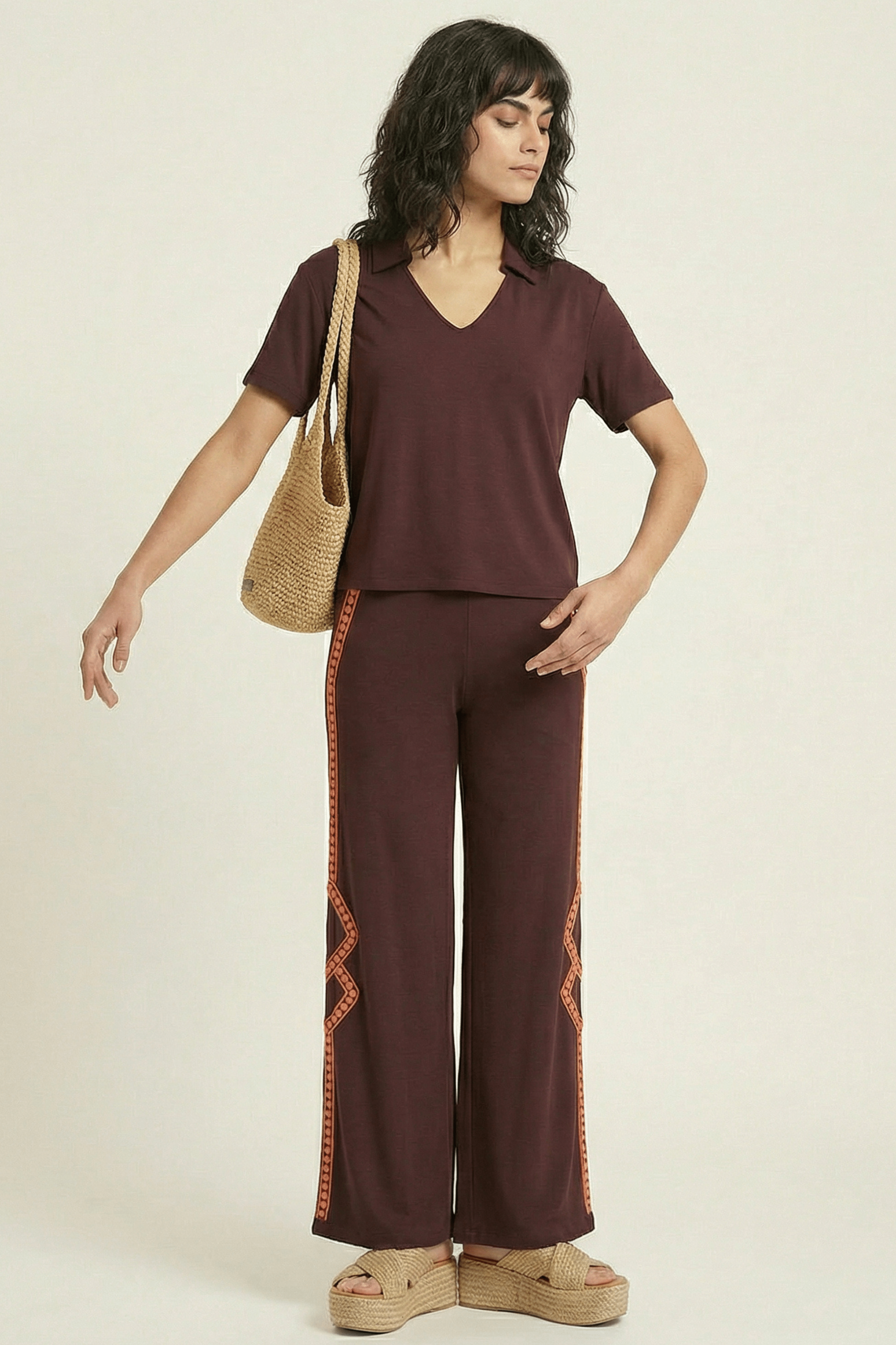 Camiseta marron cuello polo con manga corta Lolitas&L - lolitasyl.com