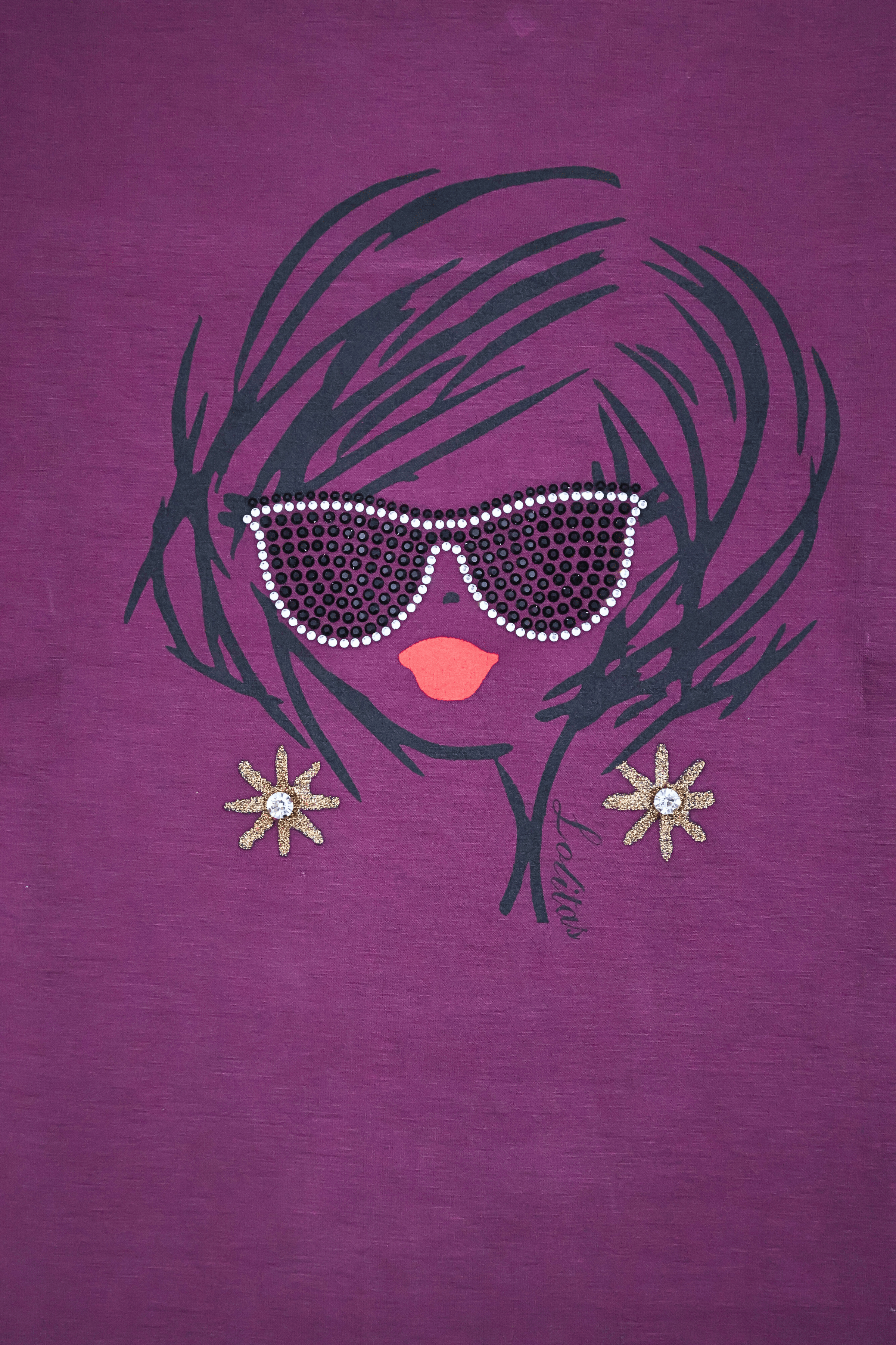 Camiseta morada con mangas camiseras y estampado gafas Lolitas&L - lolitasyl.com