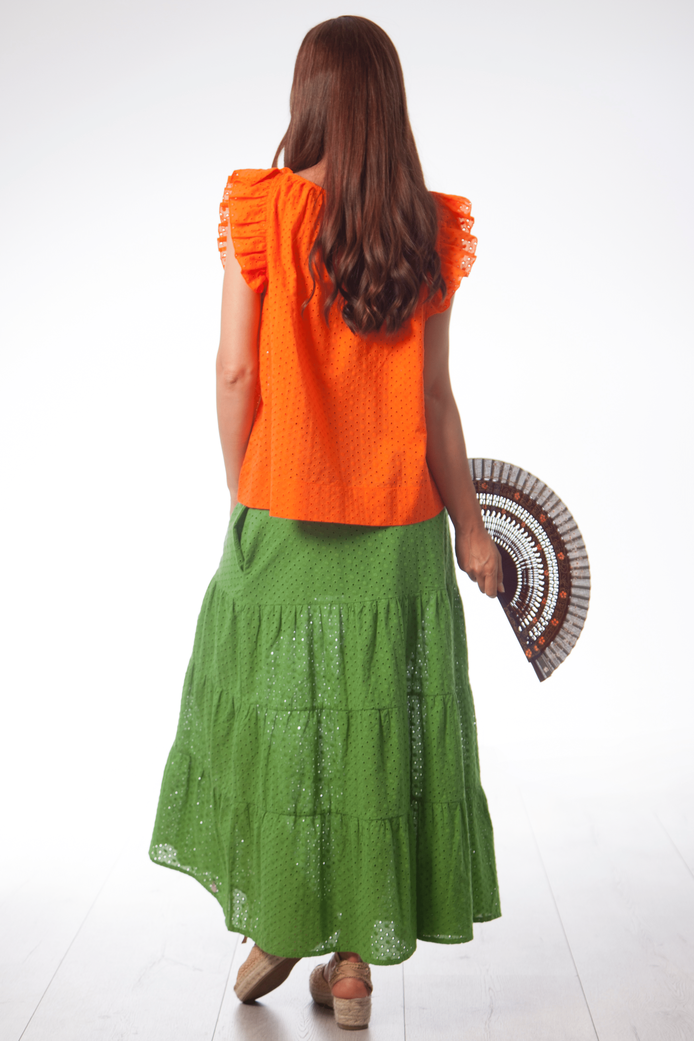 Camiseta naranja bordado ingles con volantes en manga y escote Lolitas&L - lolitasyl.com