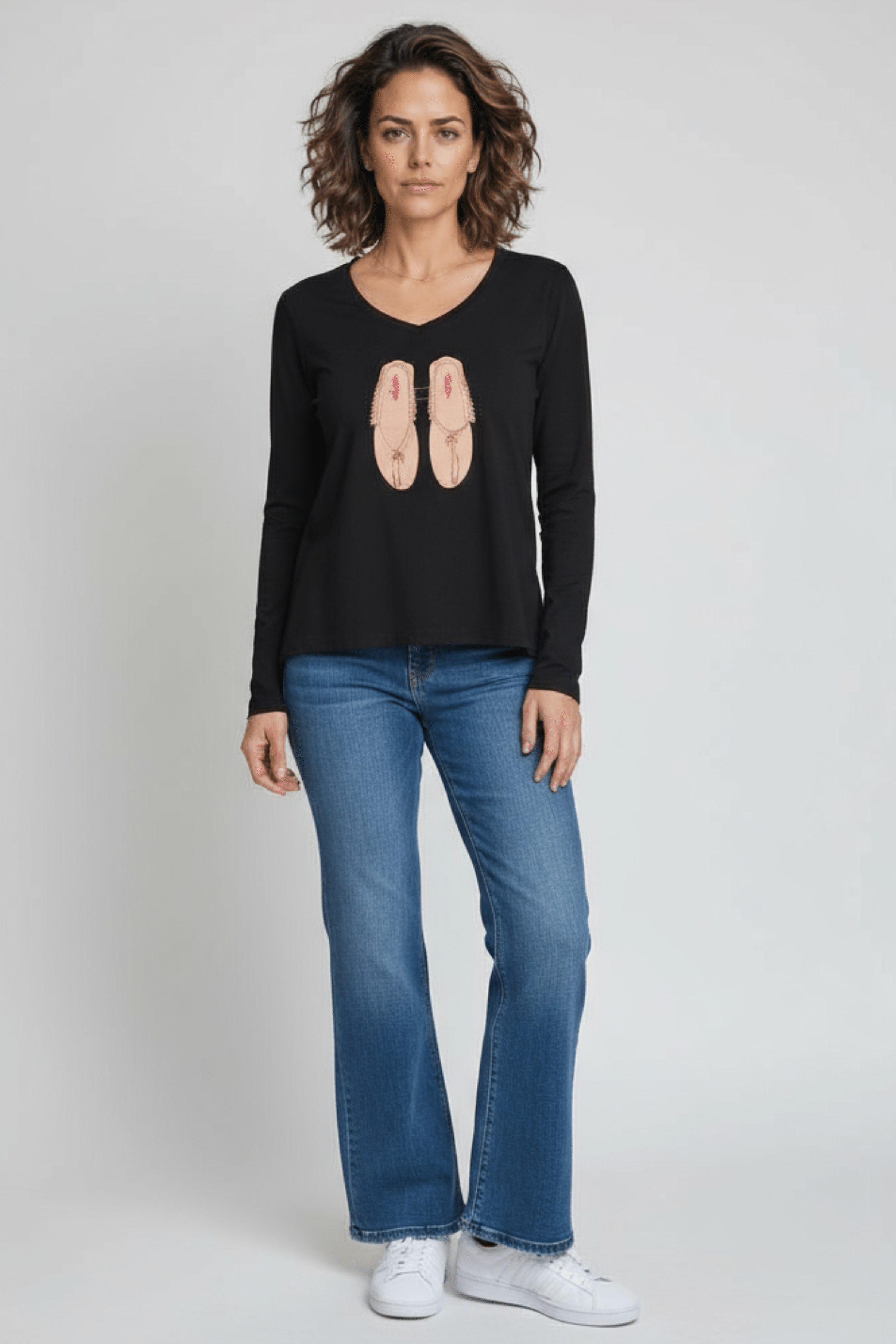 Camiseta negra bordado sandalias cuero manga larga Lolitas&L - lolitasyl.com