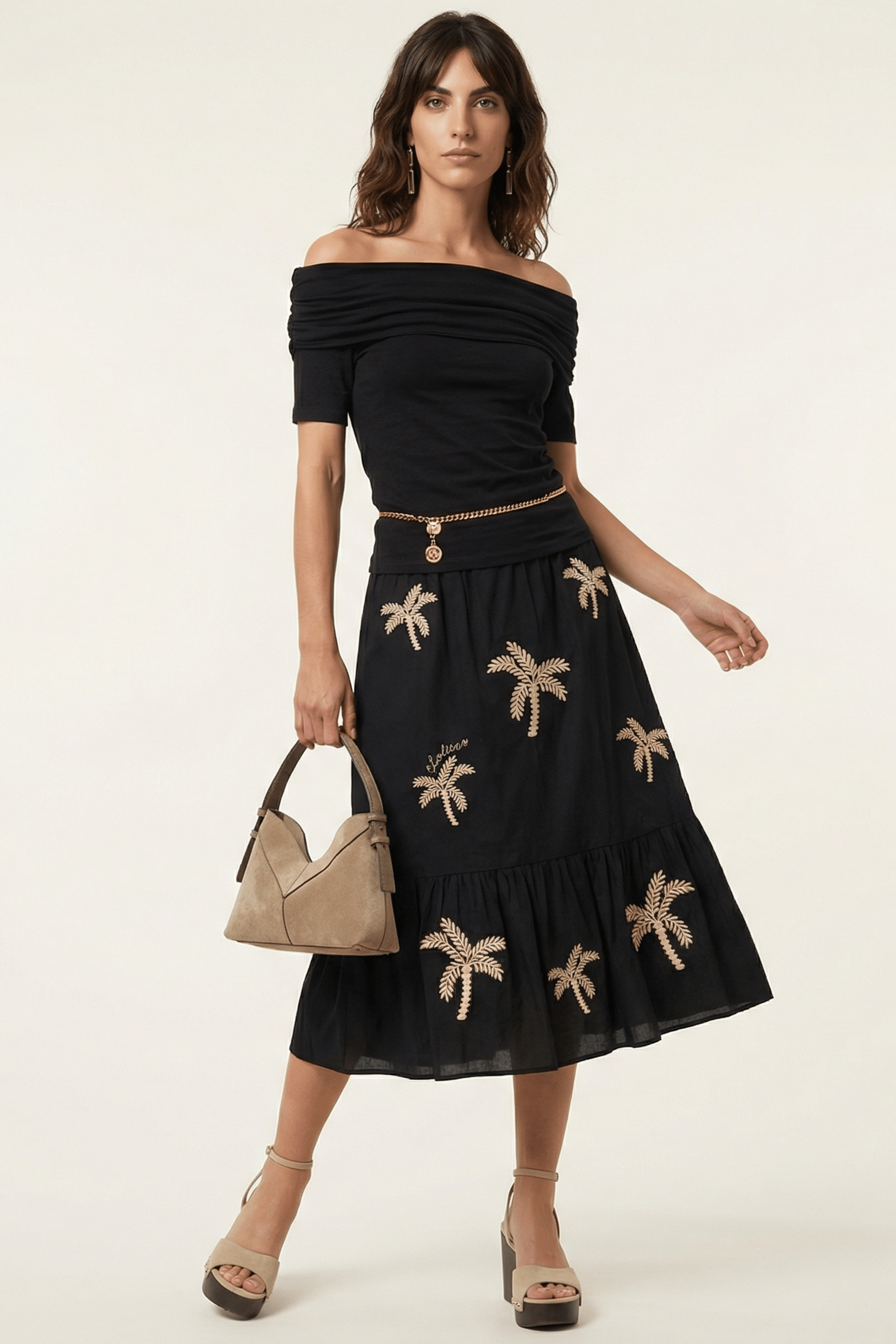 Camiseta negra escote arrugado Bardot Lolitas&L - lolitasyl.com