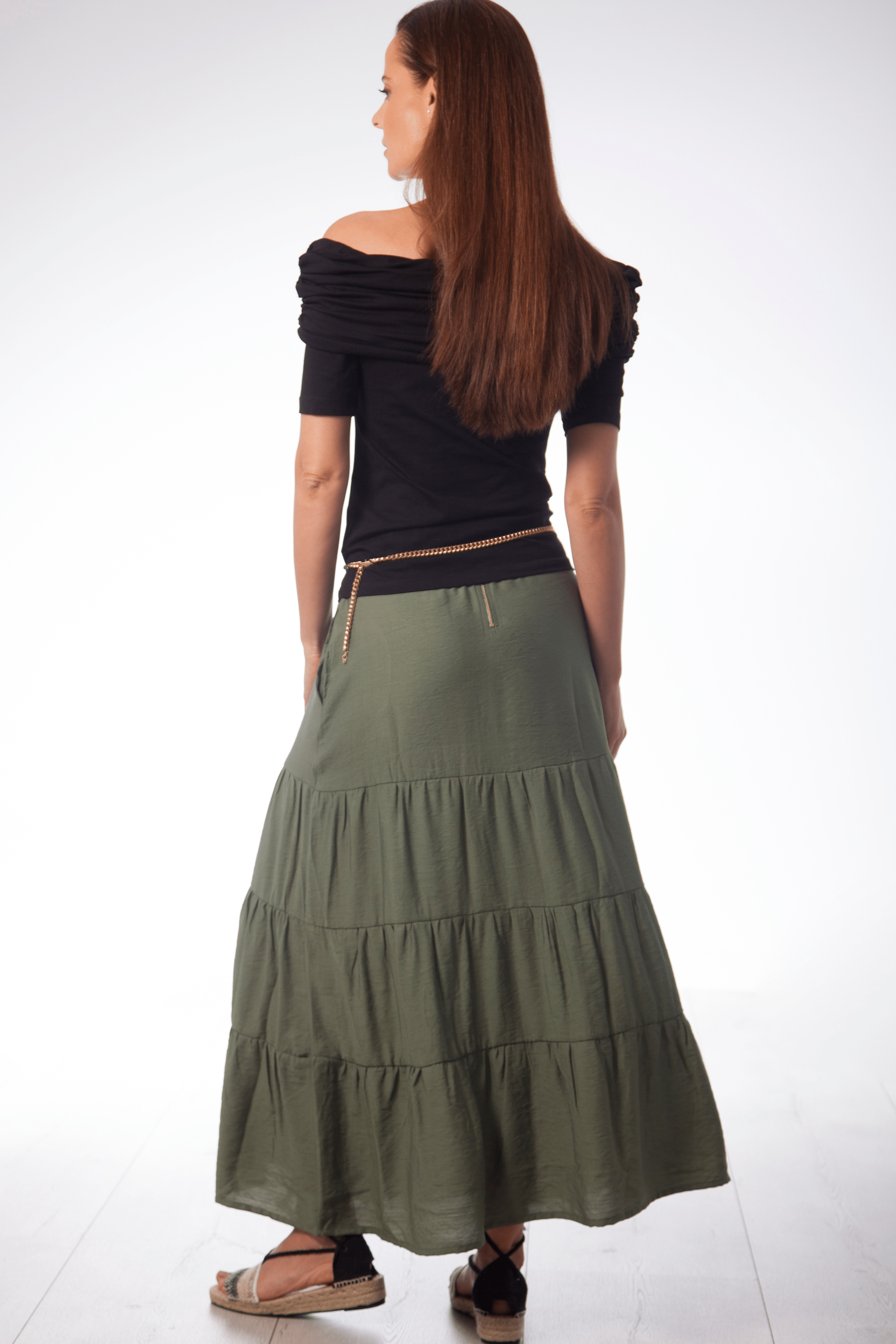 Camiseta negra escote arrugado Bardot Lolitas&L - lolitasyl.com