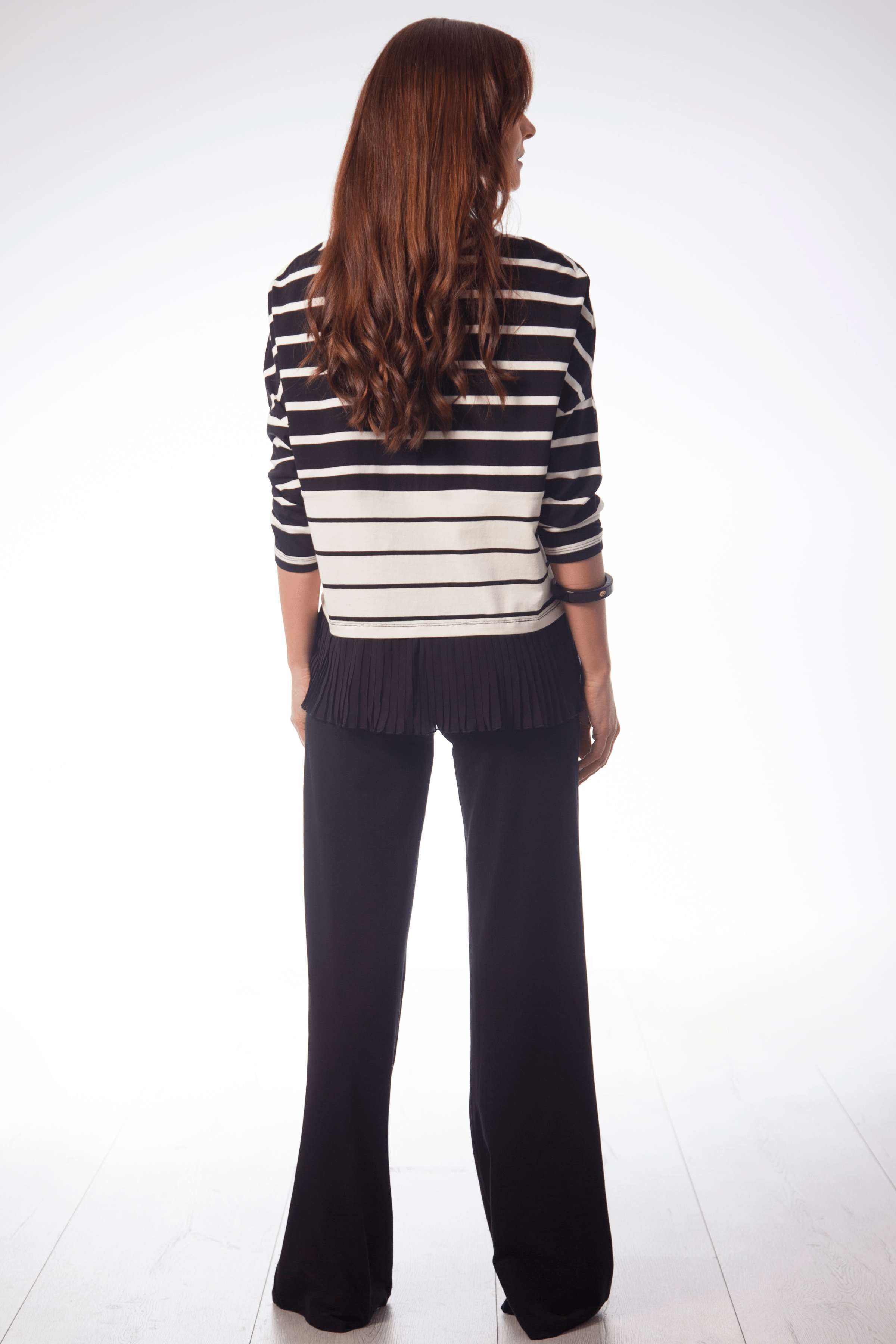 Camiseta negra y blanca multi rayas Lolitas&L - lolitasyl.com