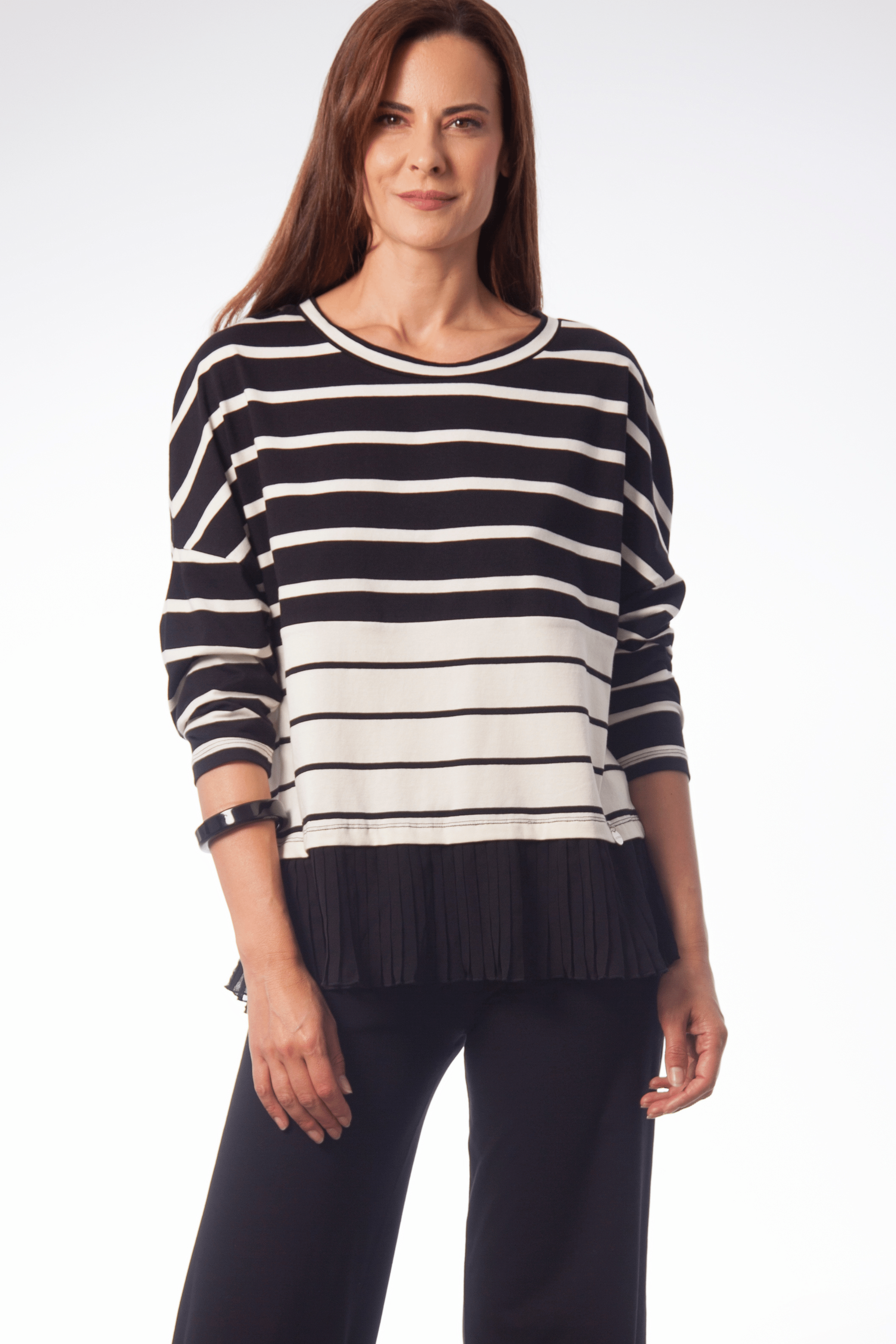 Camiseta negra y blanca multi rayas Lolitas&L - lolitasyl.com