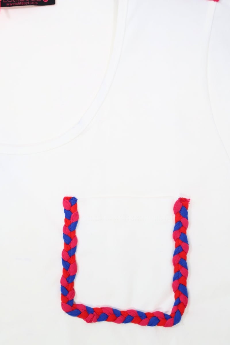 Camiseta Preloved blanca con bolsillo trenzao fucsia LolitasyL - lolitasyl.com