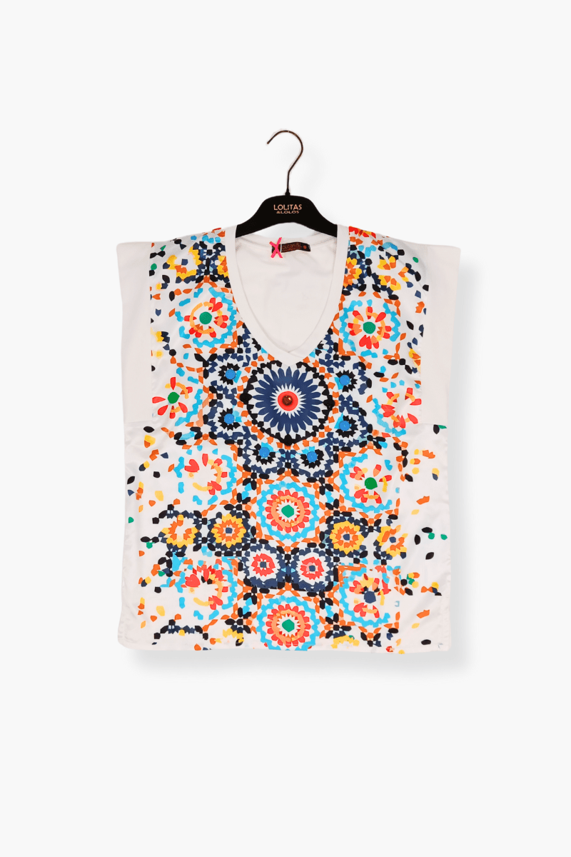 Camiseta Preloved blanca estampado Mandala con pedreria Lolitas&L - lolitasyl.com